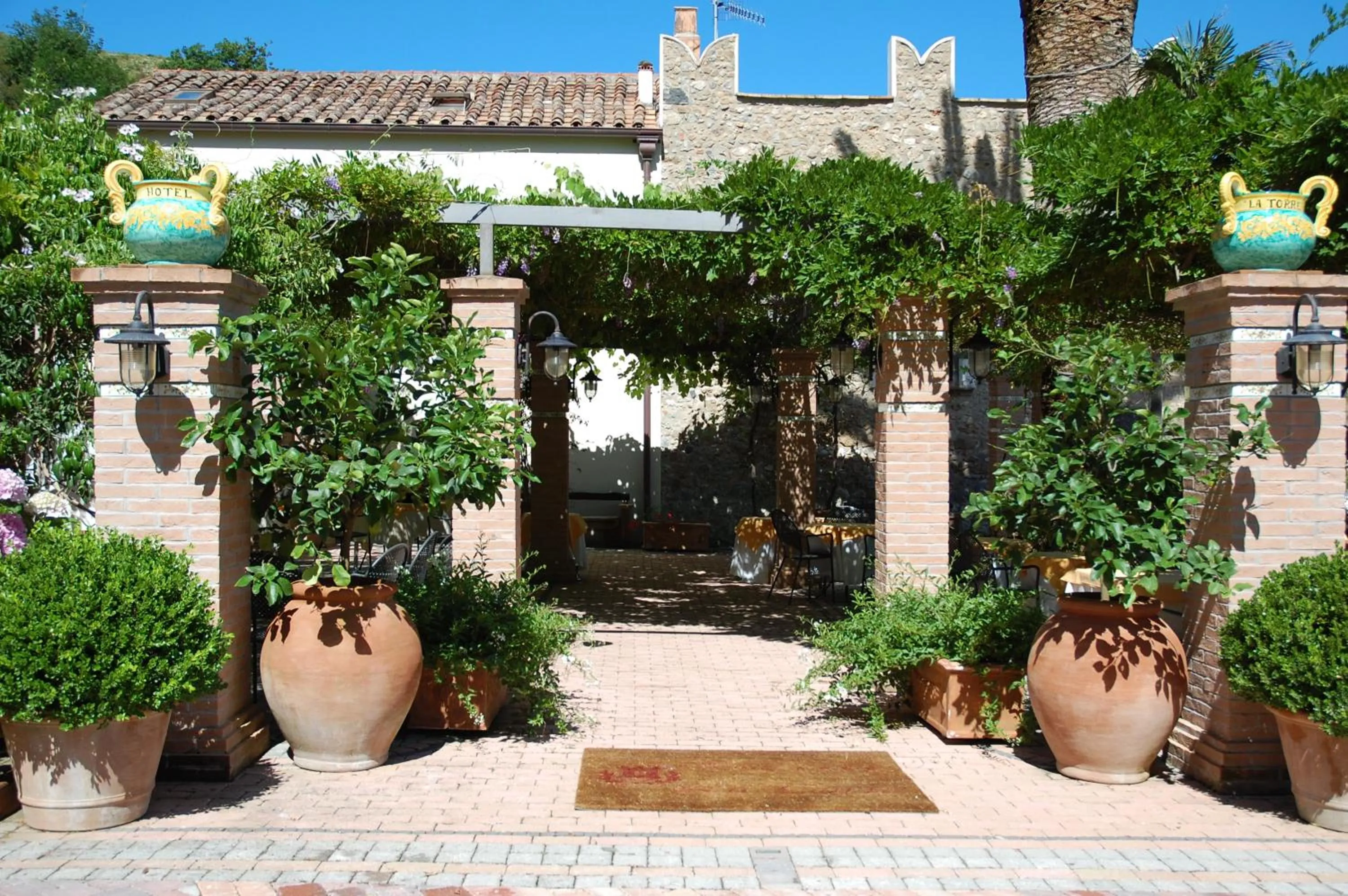 Facade/entrance in Hotel La Torre