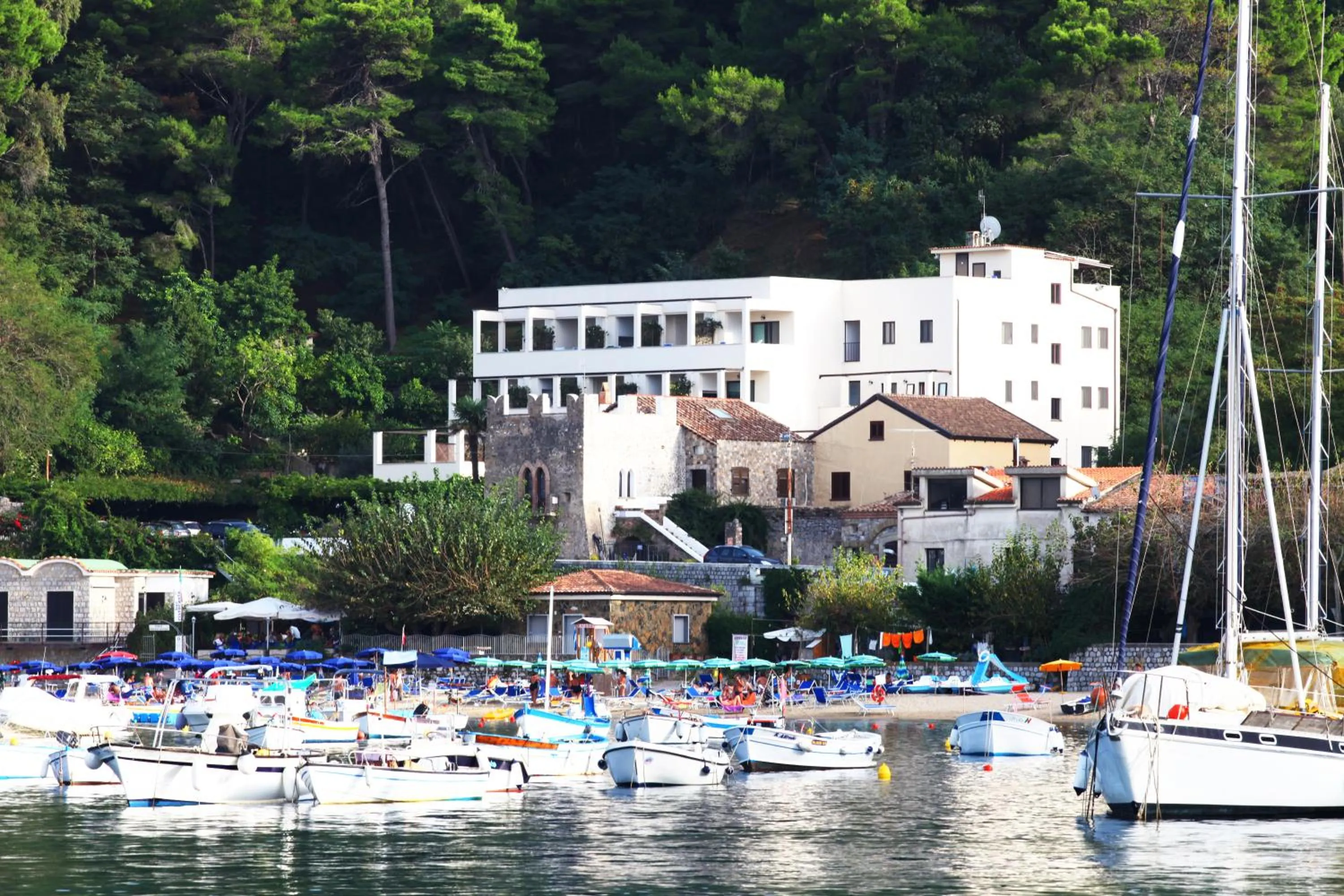 Facade/entrance in Hotel La Torre