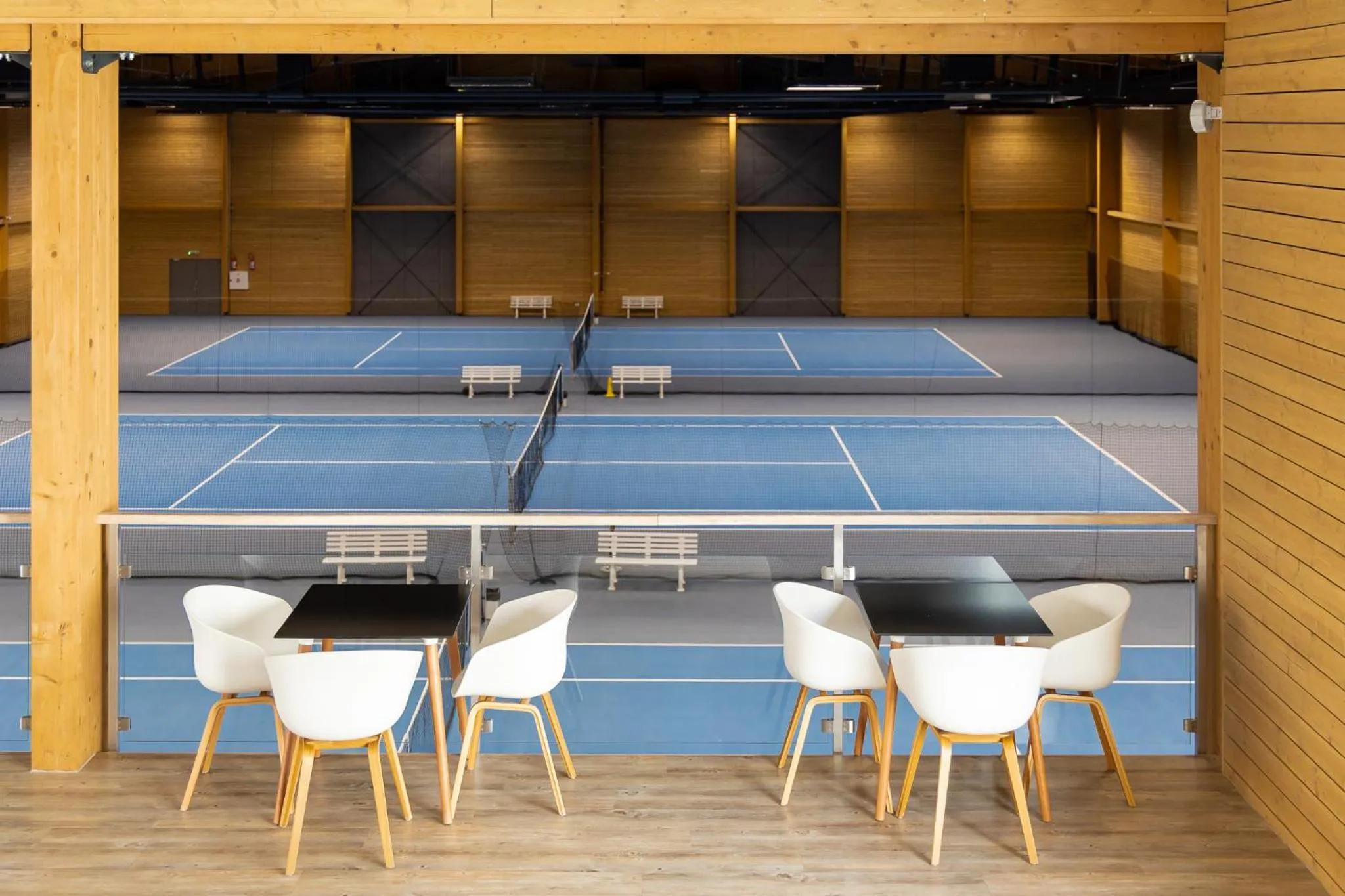 Tennis court in Vista Resort Prague