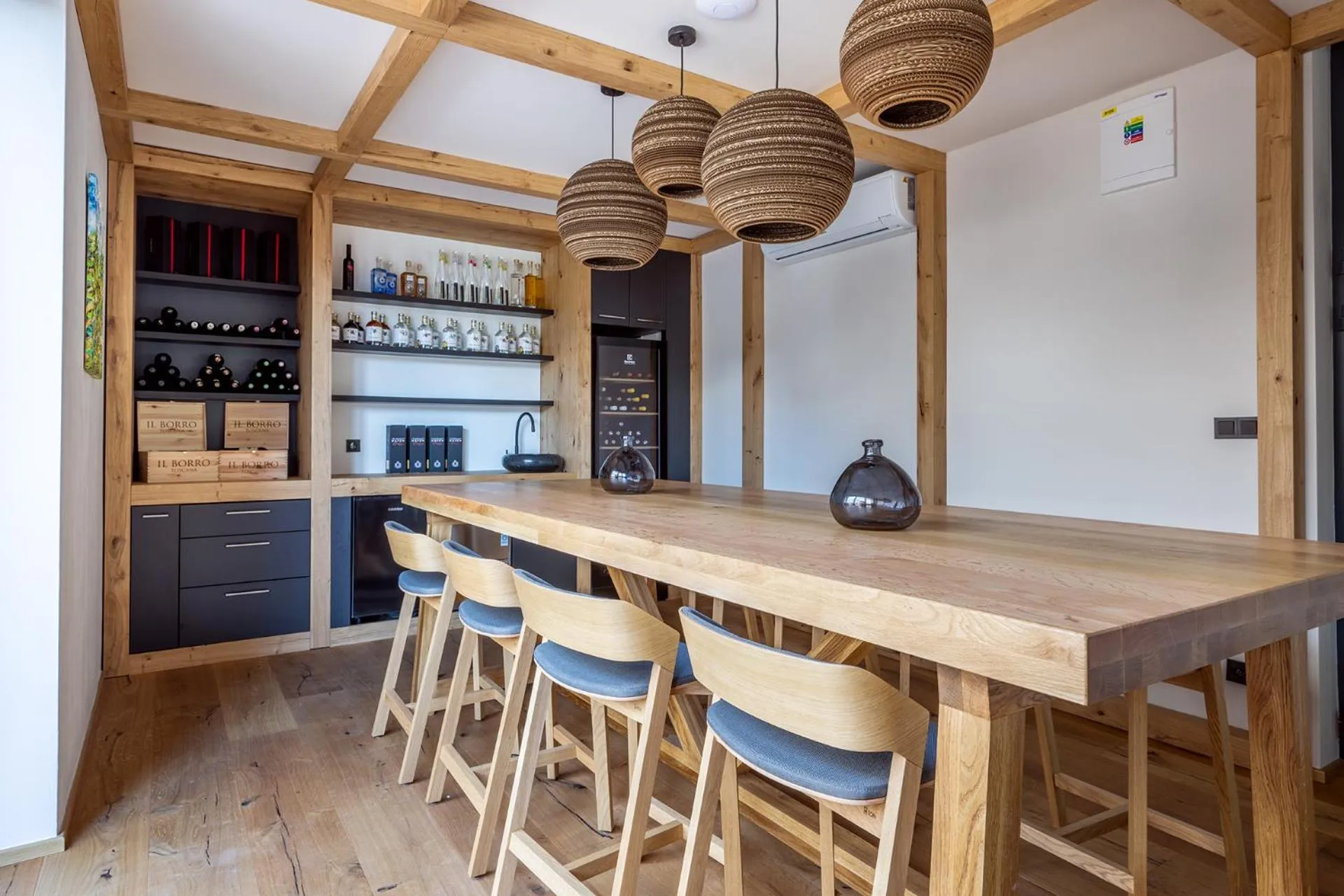 Restaurant/places to eat in Vista Resort Prague