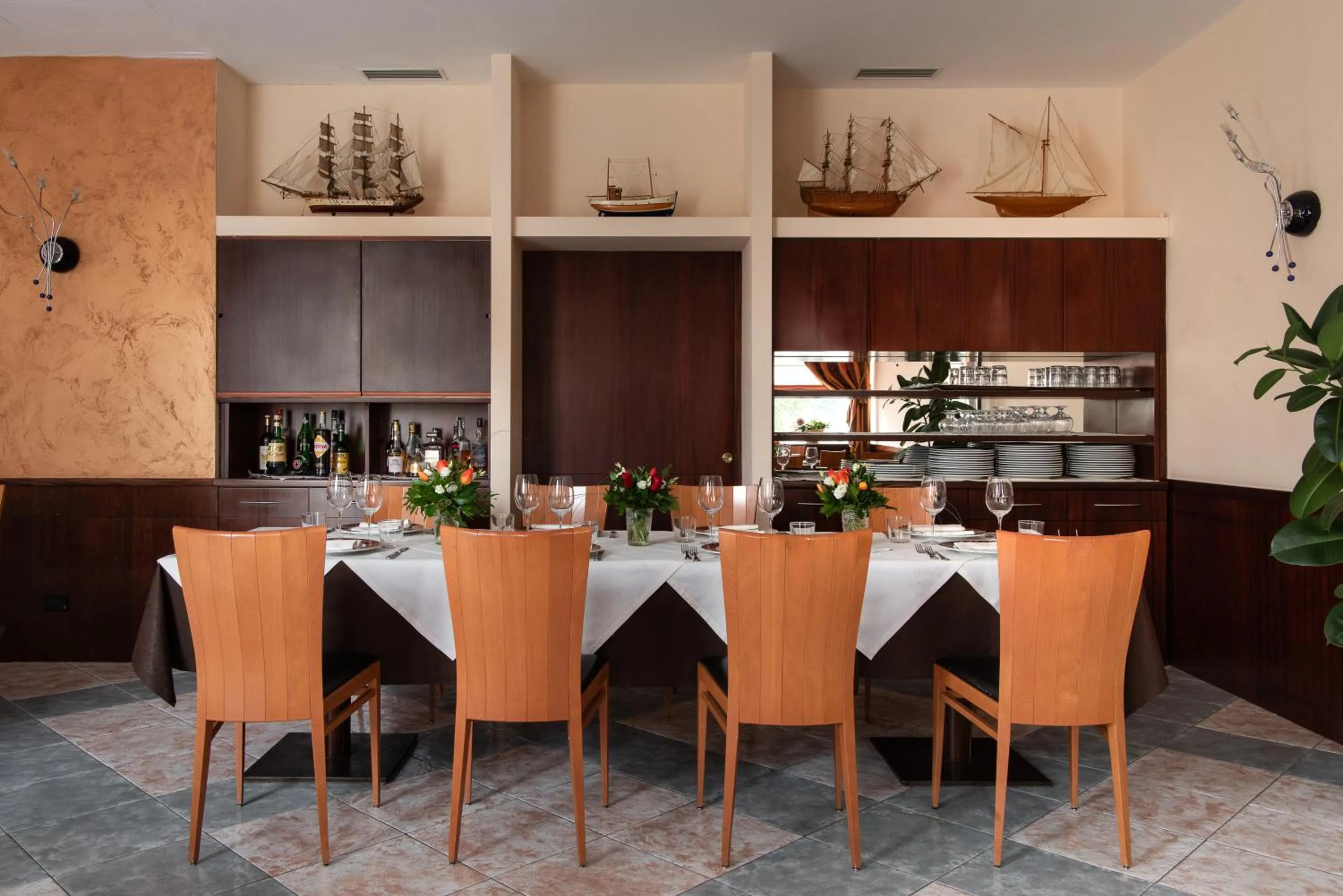 Restaurant/places to eat in Park Hotel Ripaverde