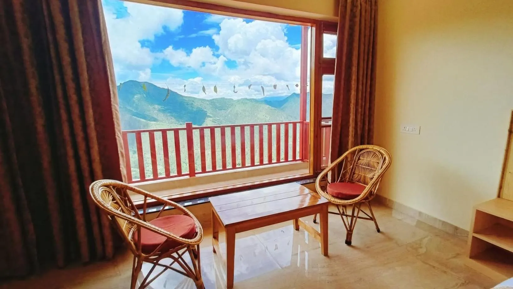 Balcony/Terrace in The Vintage Hill Village - Himalayan Boutique Resort