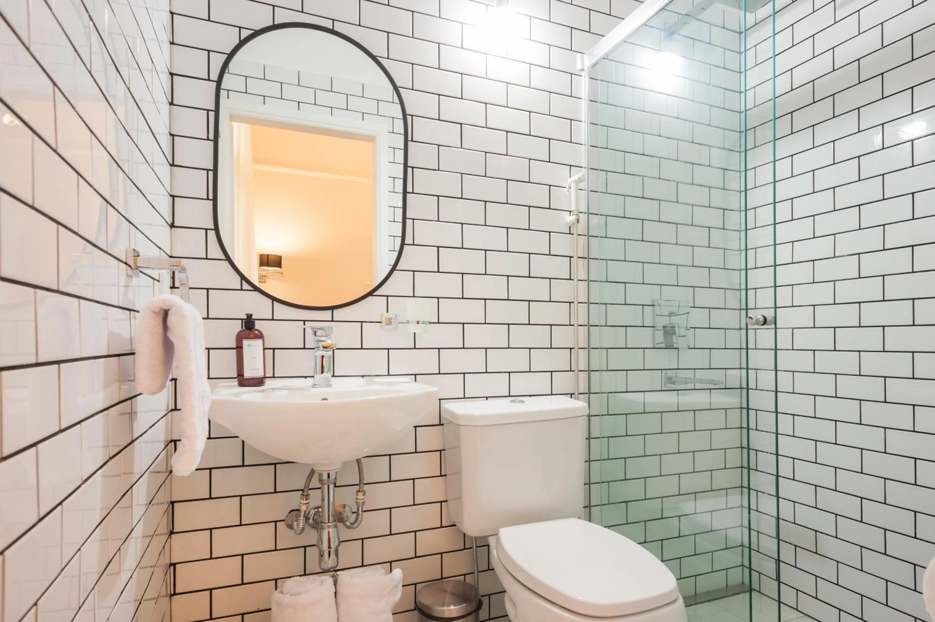 Shower in Sarmiento Flats