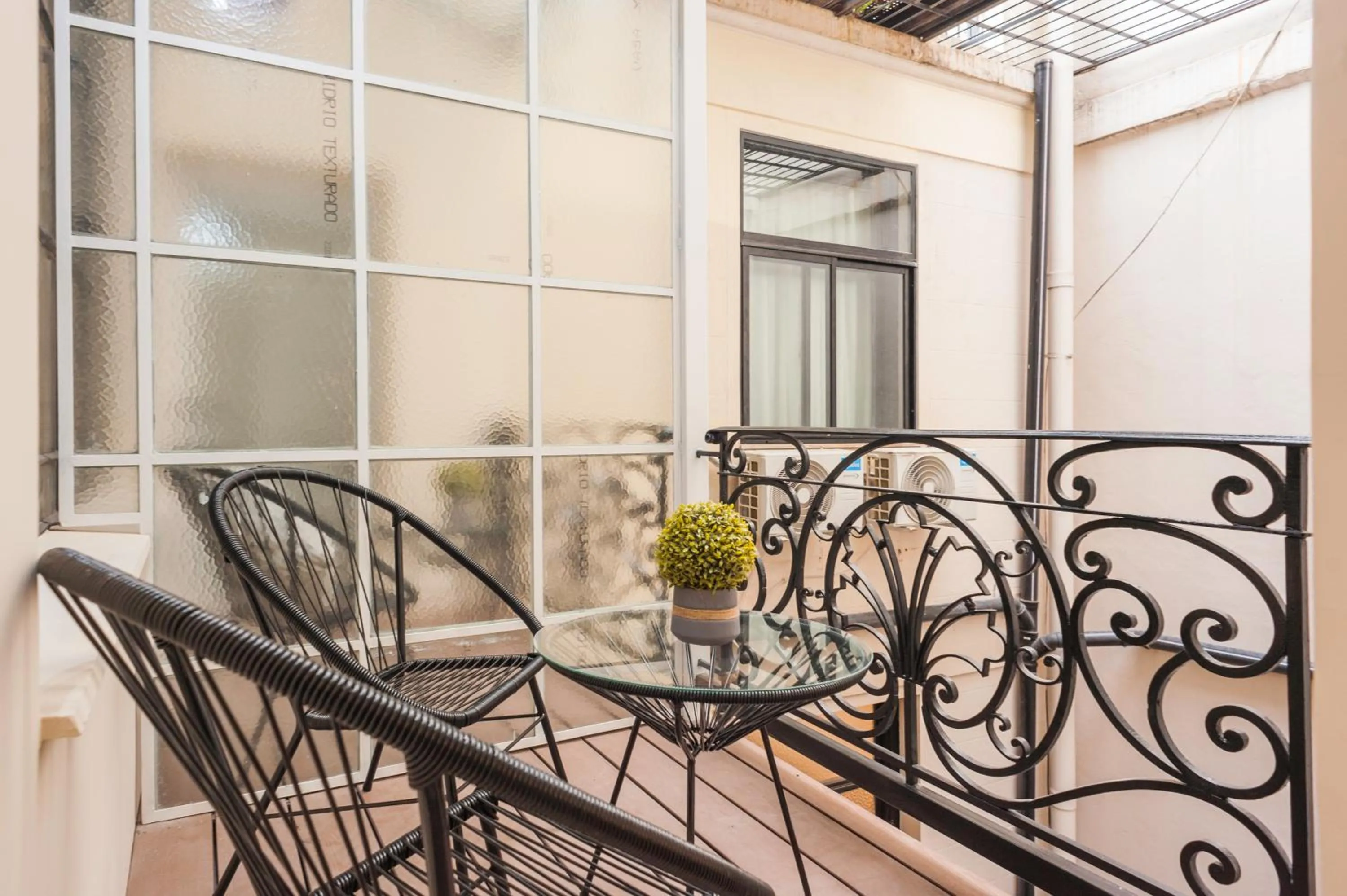 Seating area in Sarmiento Flats