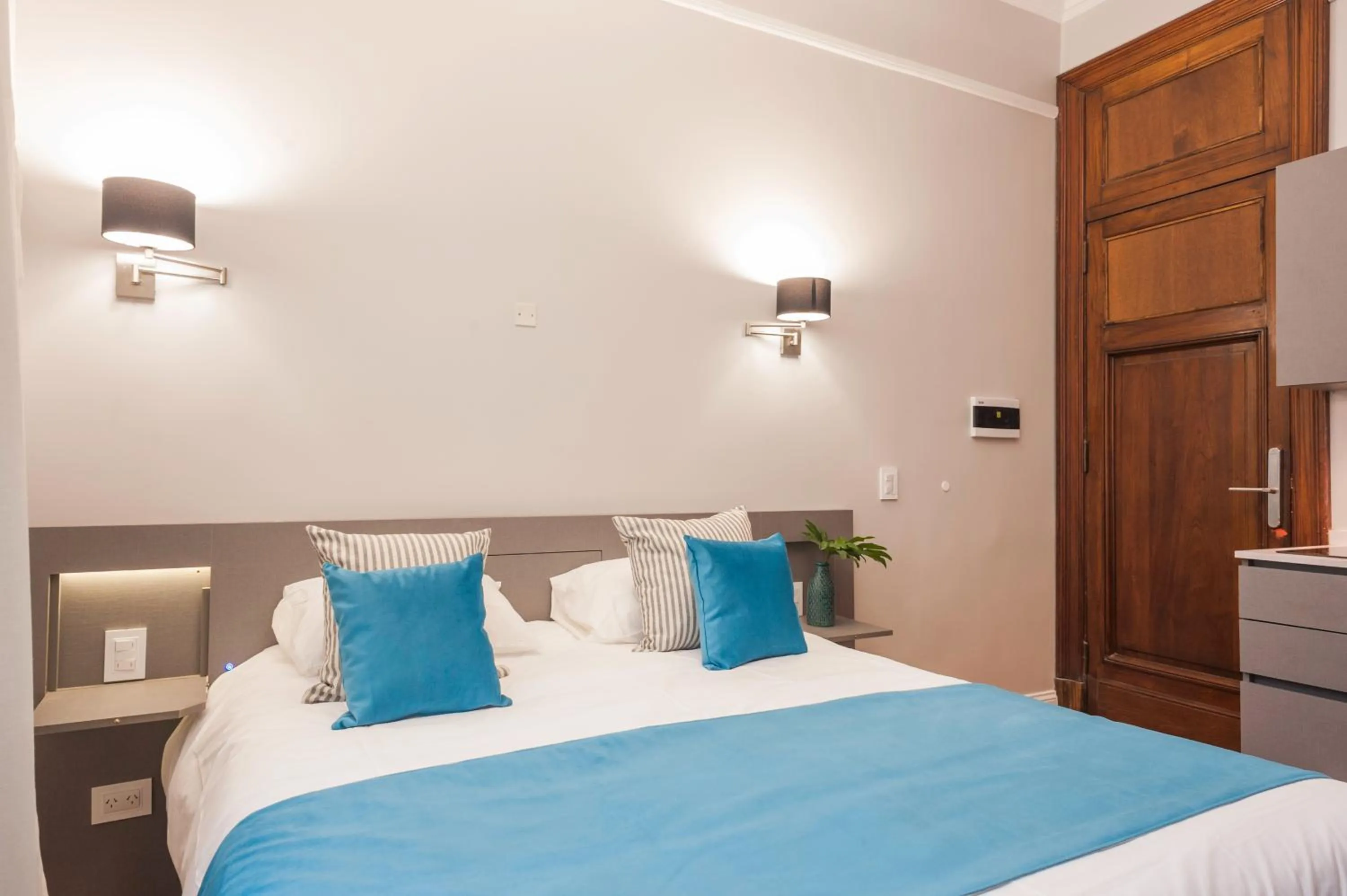 Bed in Sarmiento Flats