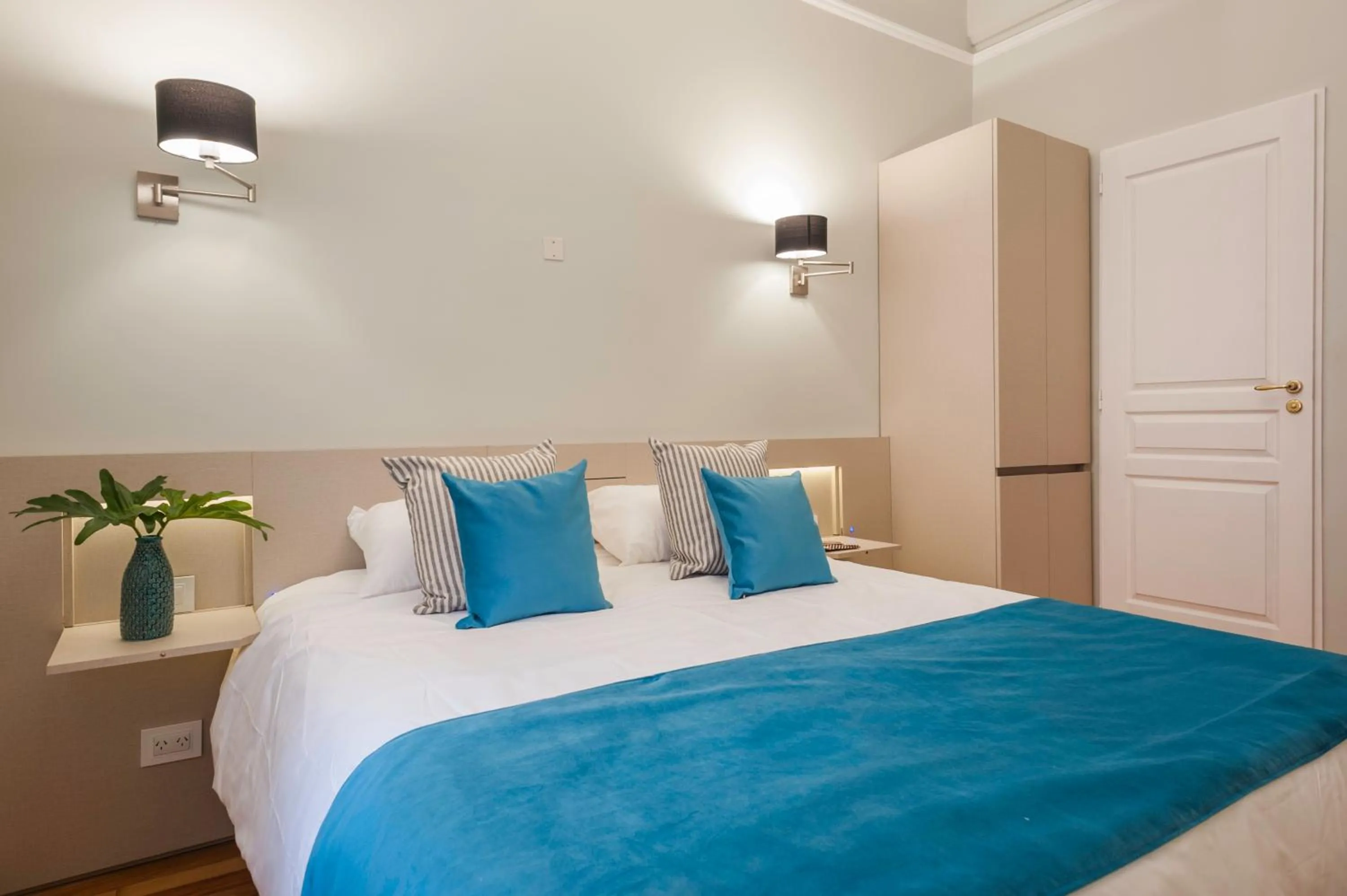 Bed in Sarmiento Flats