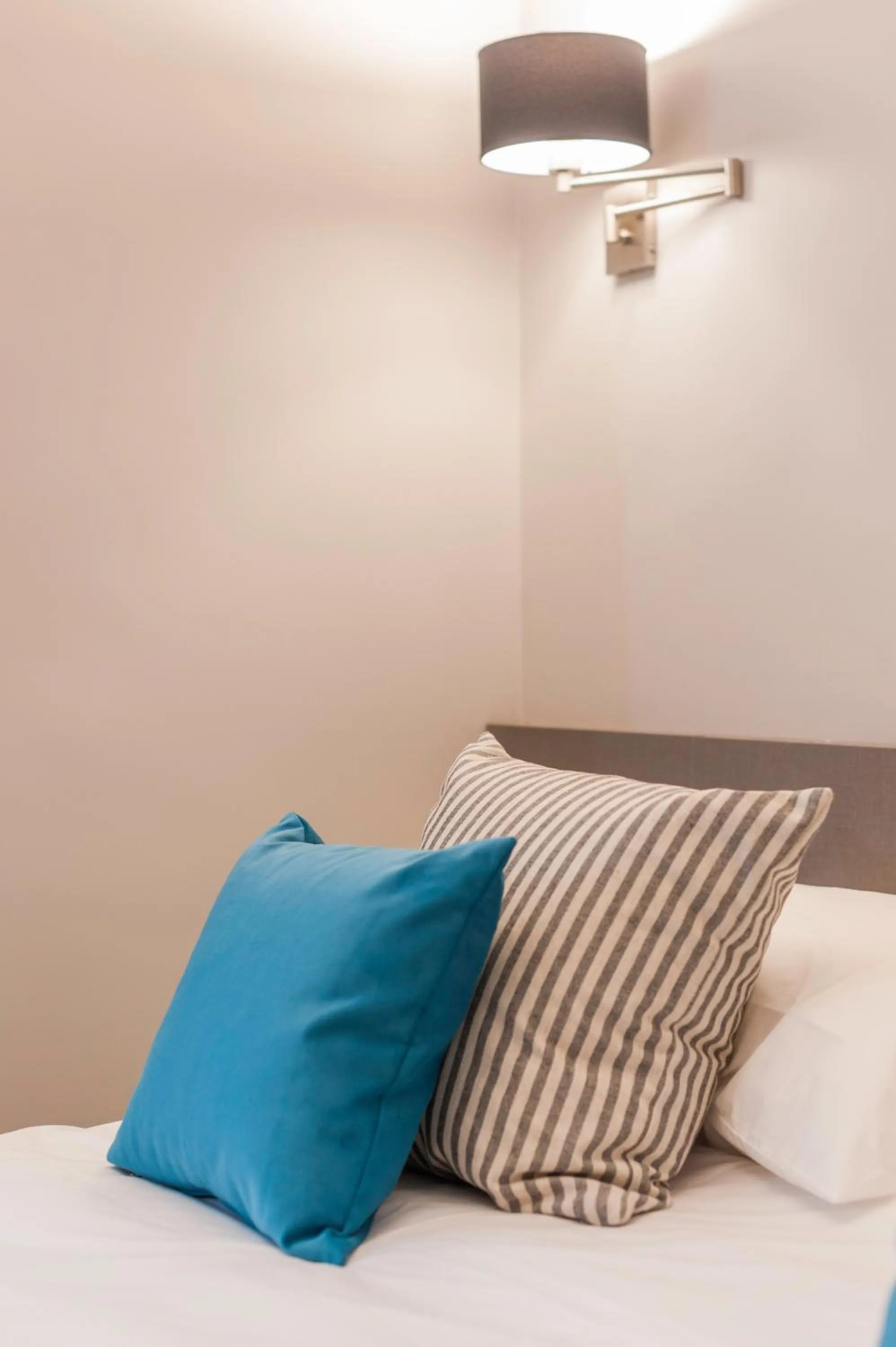 Bed in Sarmiento Flats