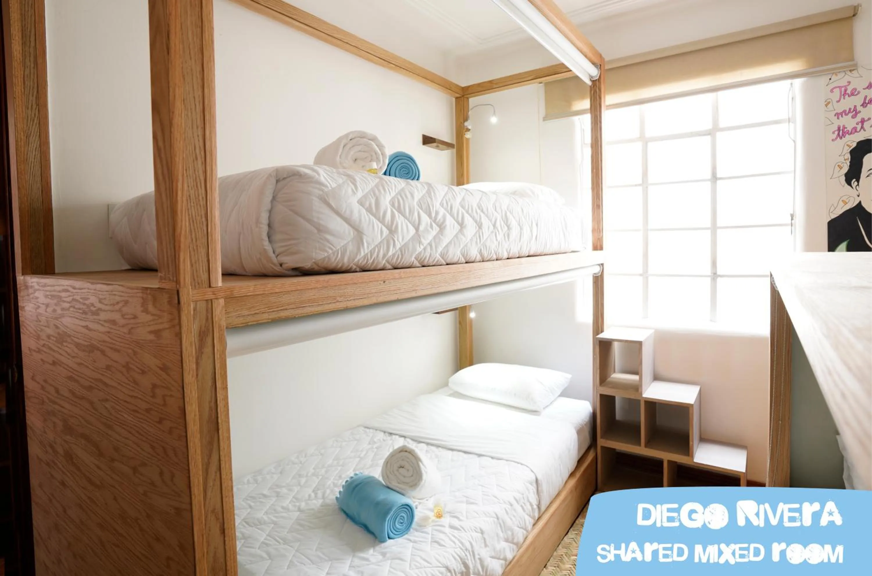 Bed in Hostal Fungi Casa Rosa