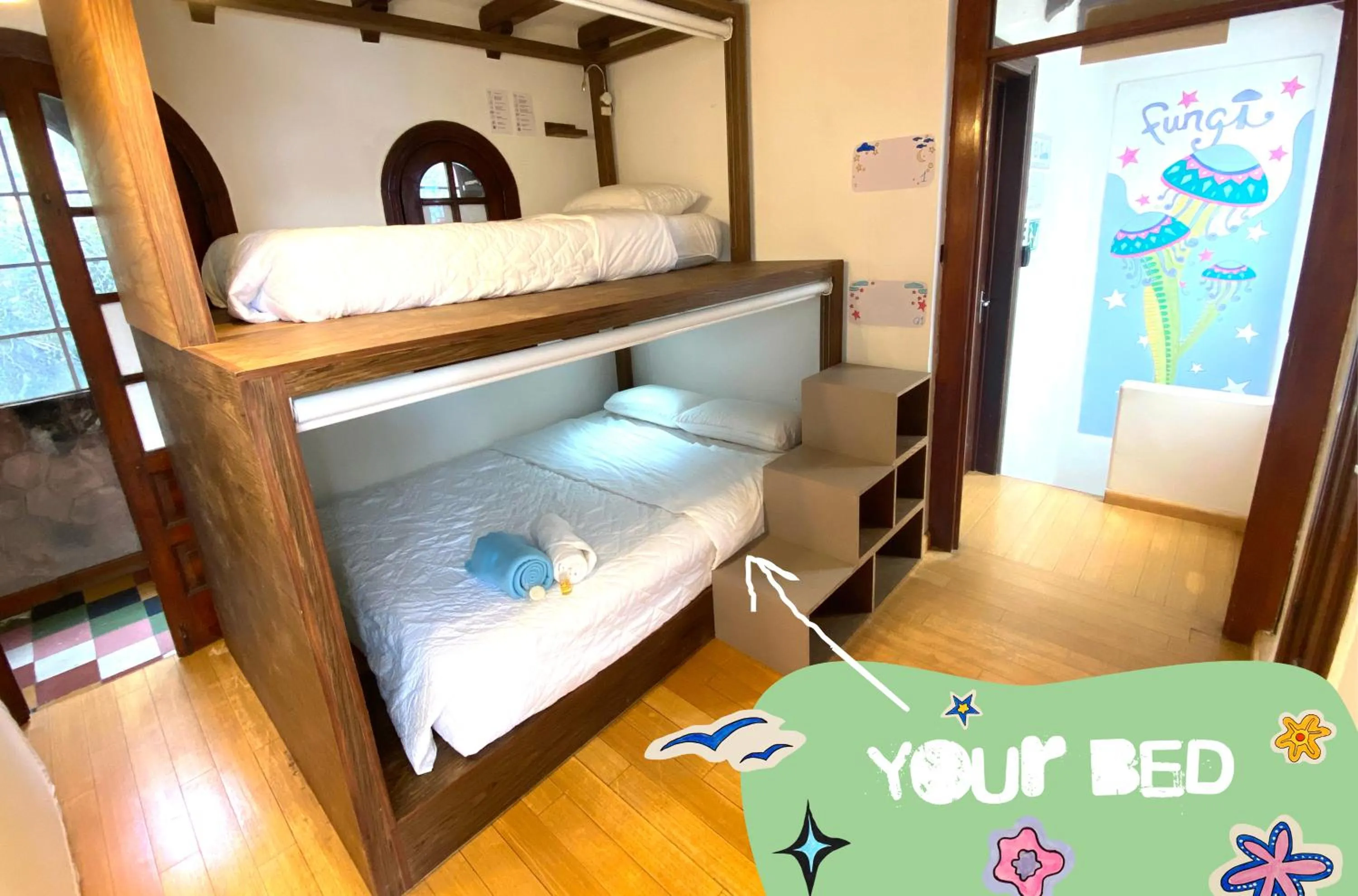 Bed in Hostal Fungi Casa Rosa