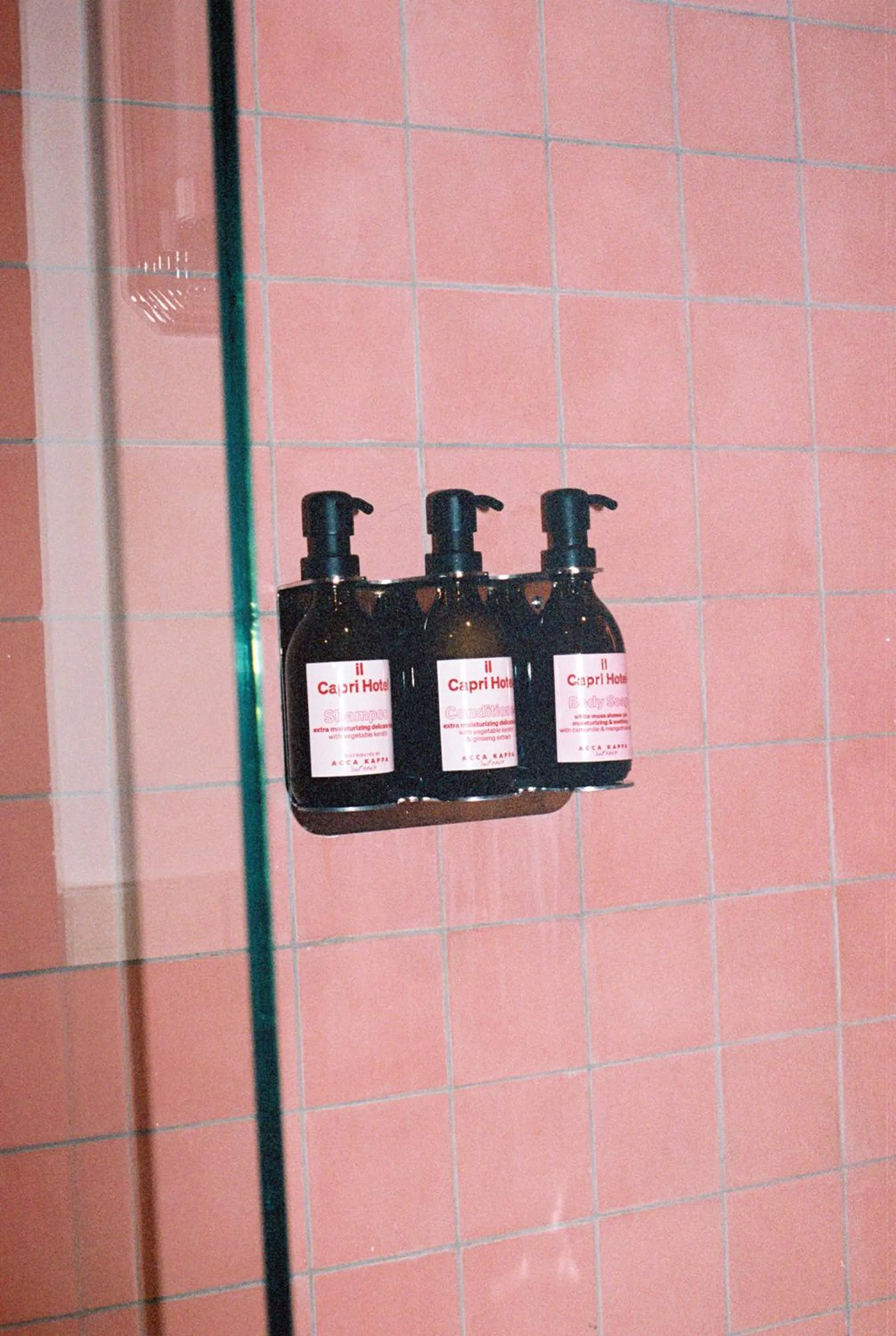 Toilet in Il Capri Hotel