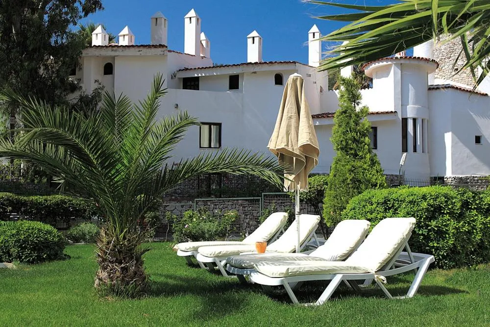 Garden in Fortuna Beach Hotel