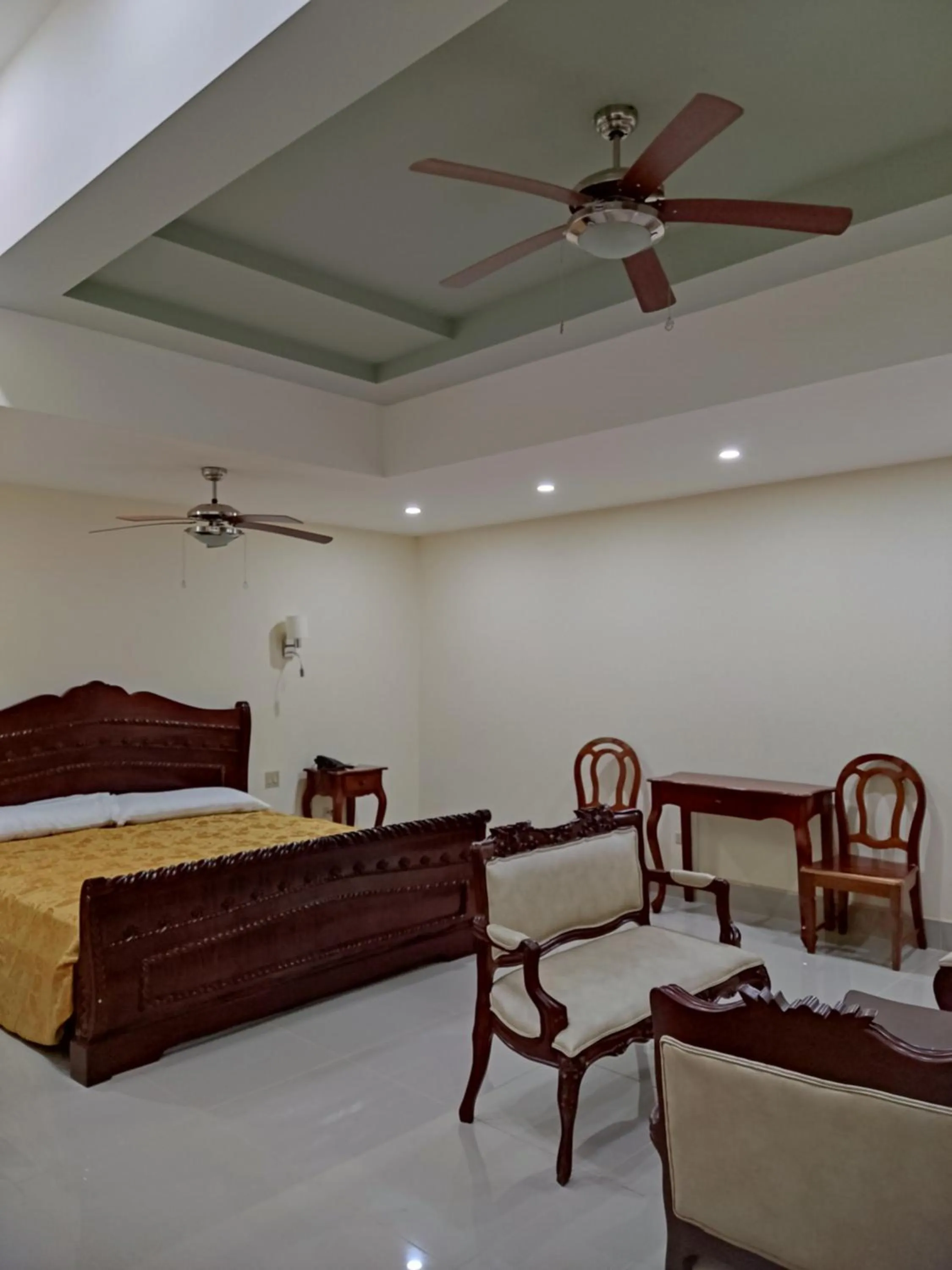 Seating area in GRAN HOTEL VICTORIA