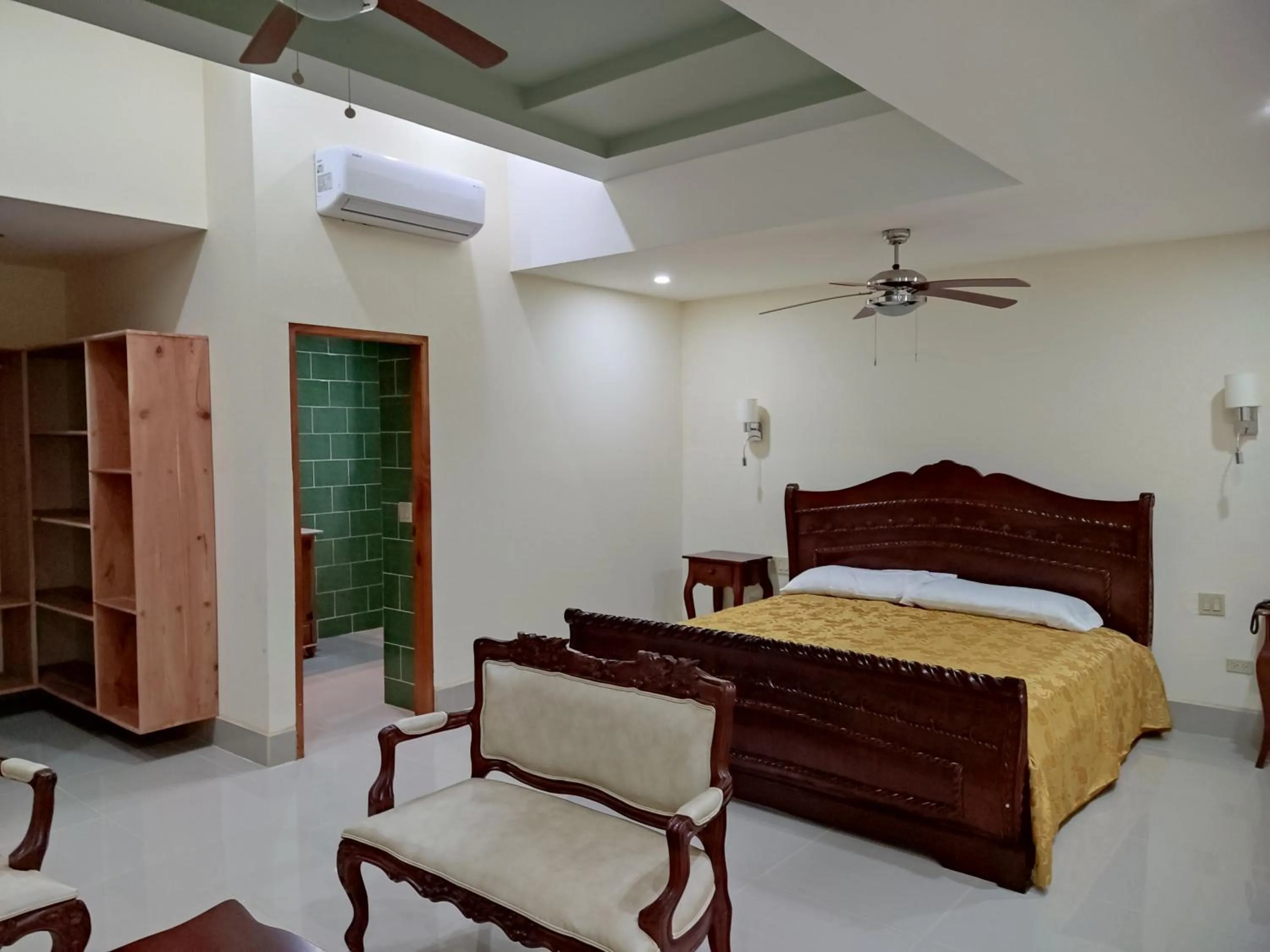 Bedroom, Bed in GRAN HOTEL VICTORIA