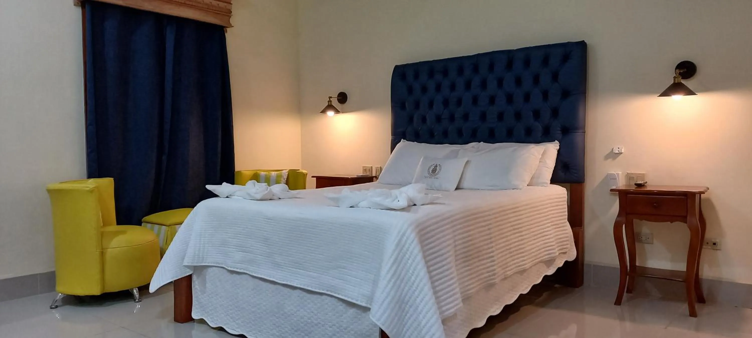 Bedroom, Bed in GRAN HOTEL VICTORIA