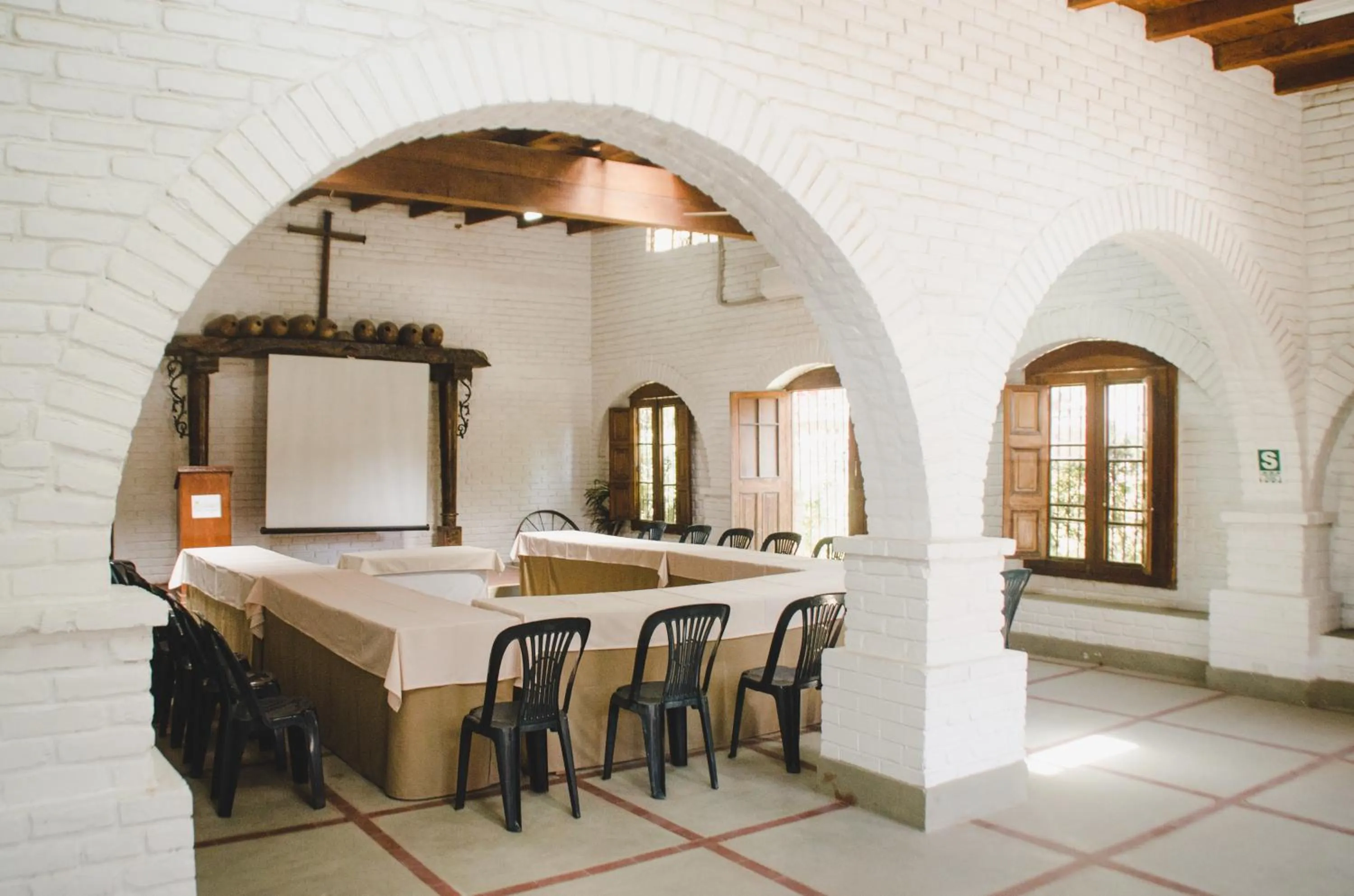 Business facilities in Hotel & Hacienda El Carmelo