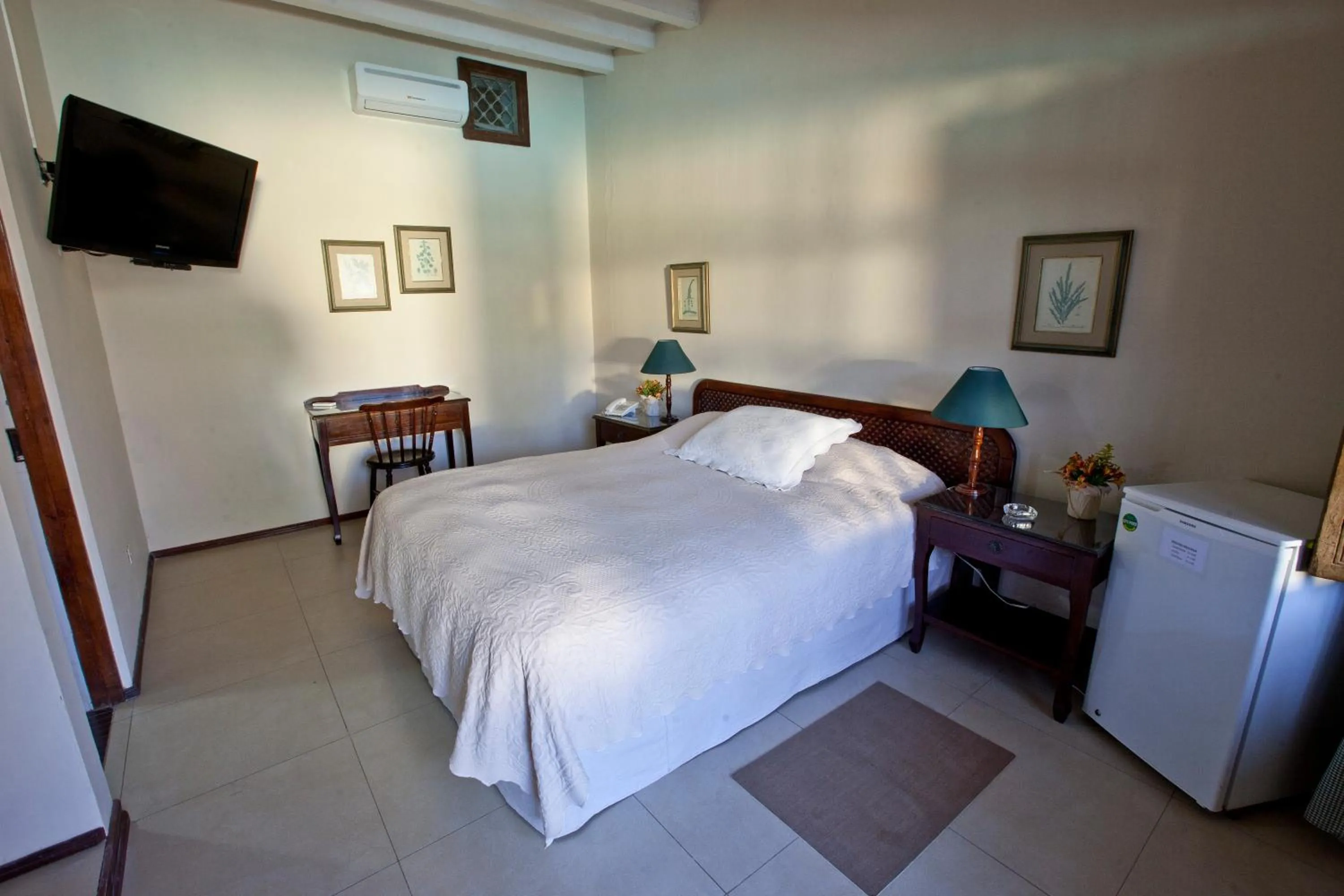 Photo of the whole room, Bed in Hotel & Hacienda El Carmelo