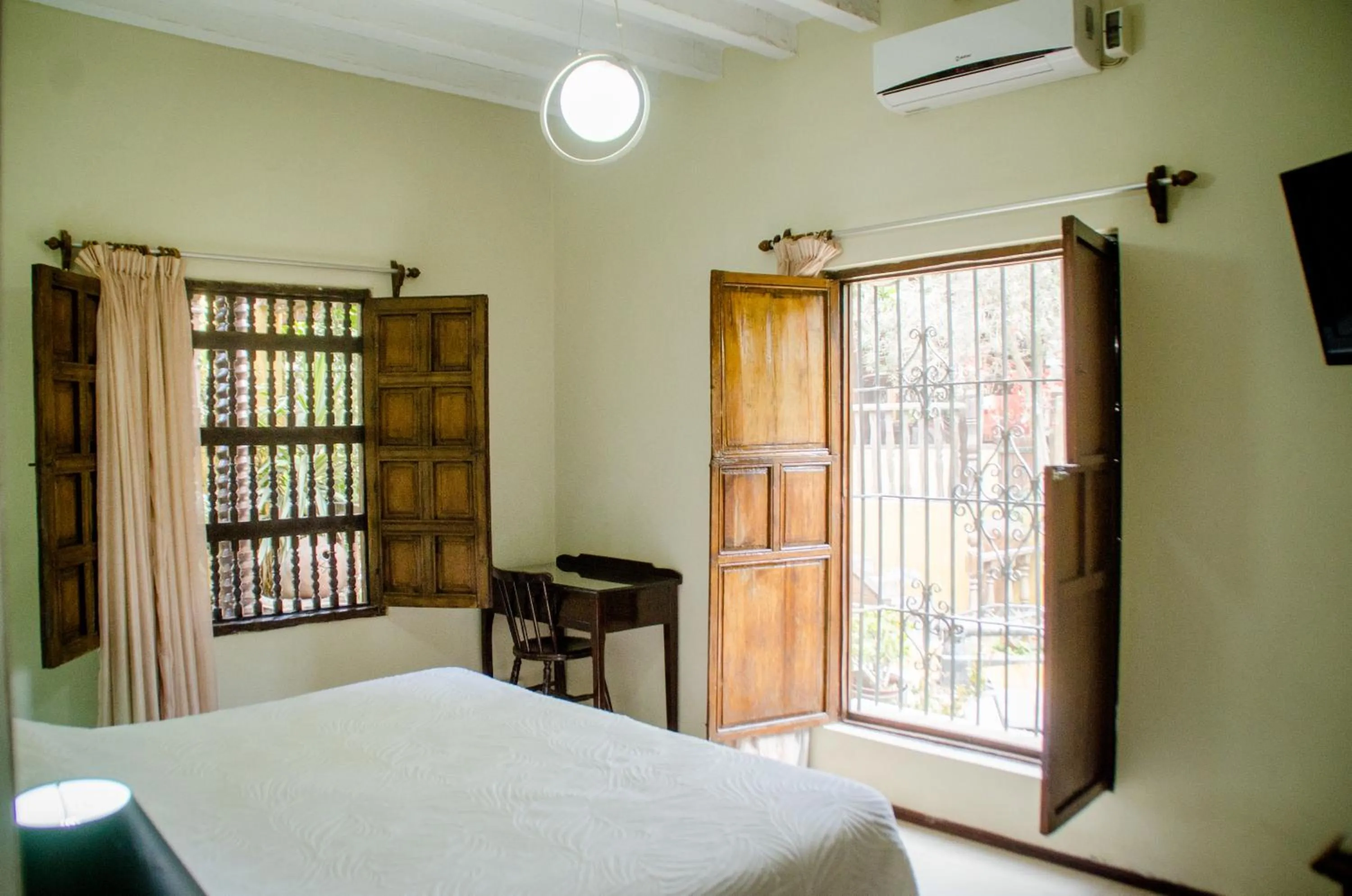 Photo of the whole room, Bed in Hotel & Hacienda El Carmelo