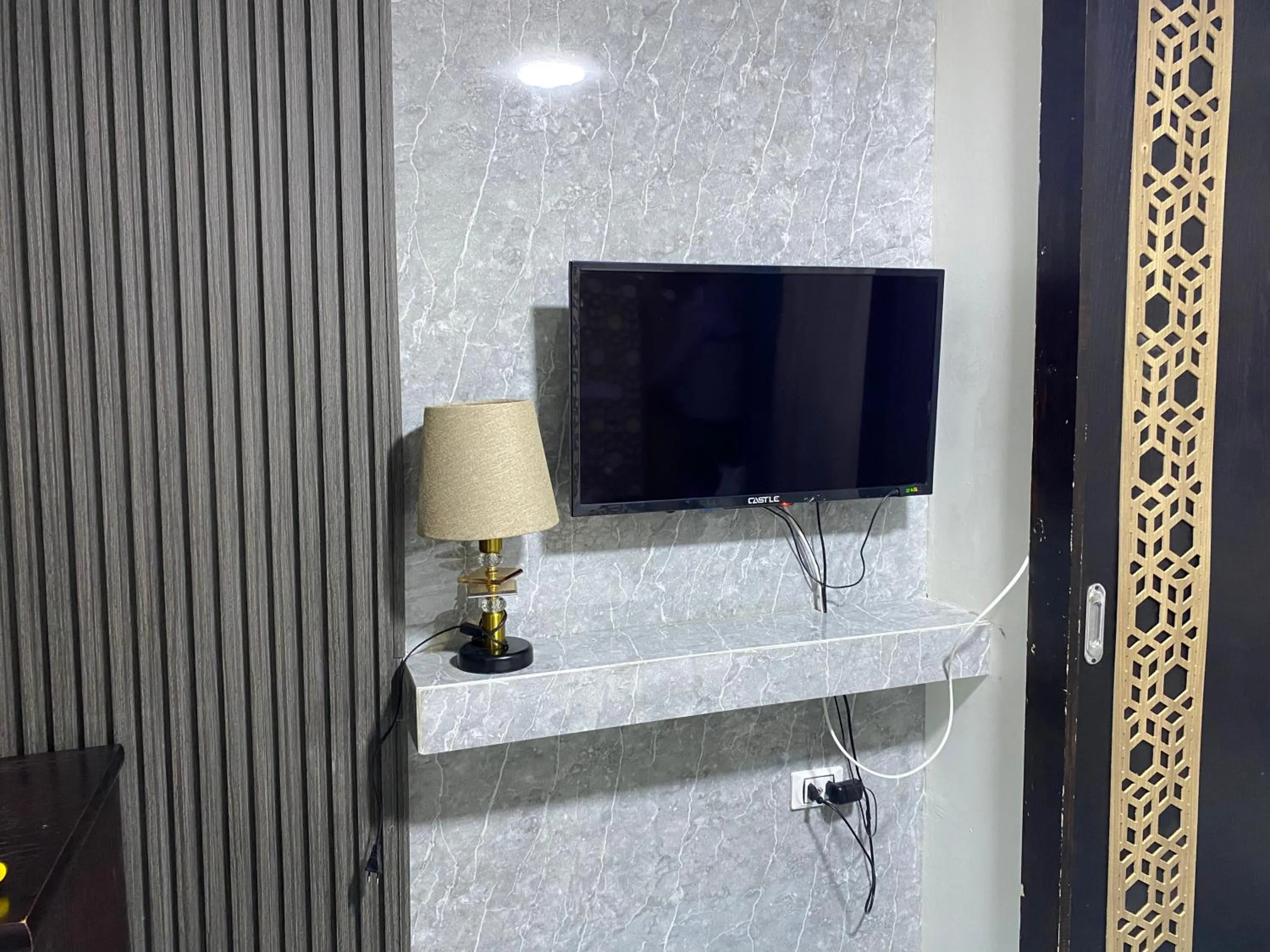 TV and multimedia in Golden Pyramids Inn