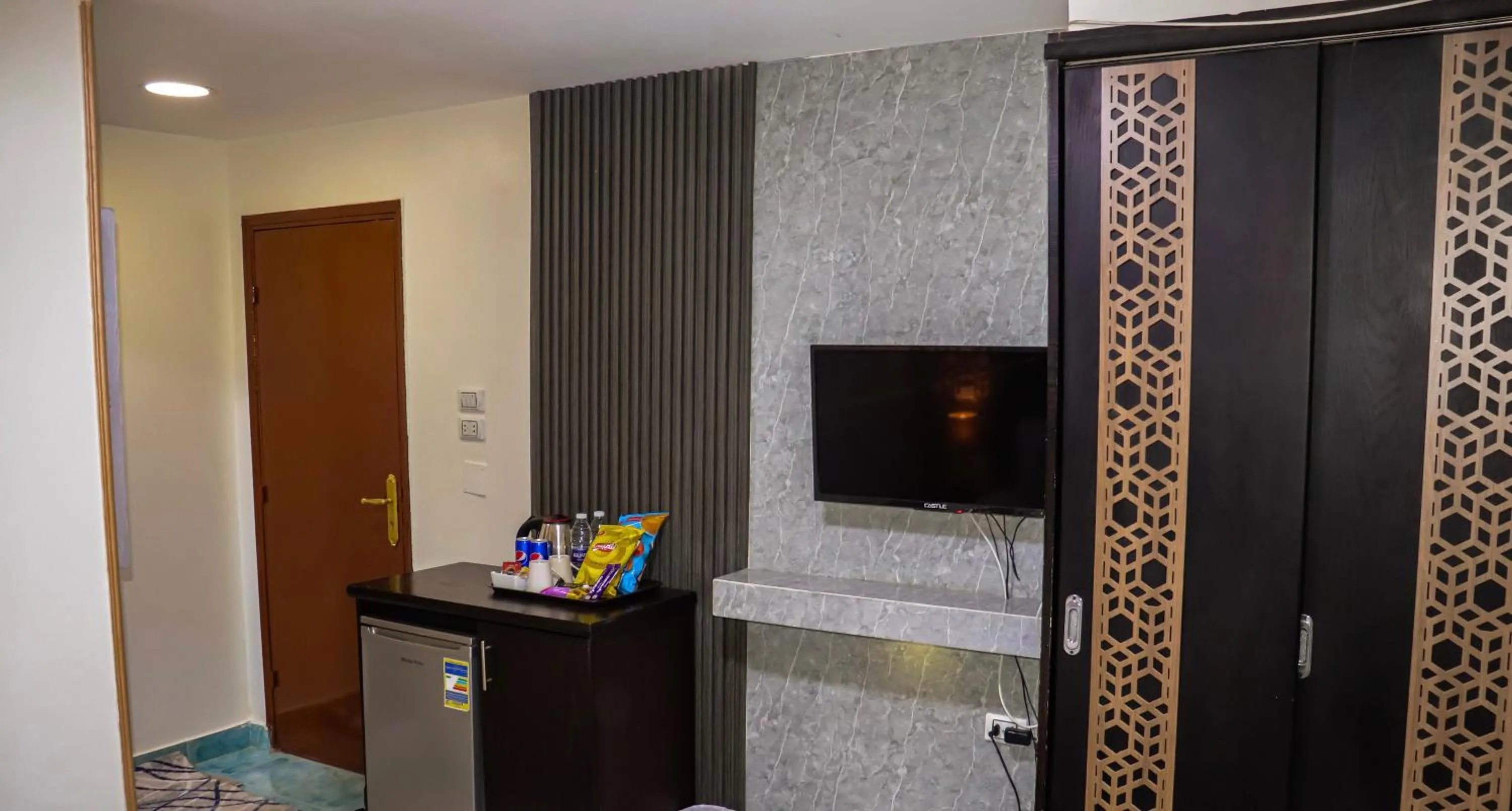 TV and multimedia in Golden Pyramids Inn