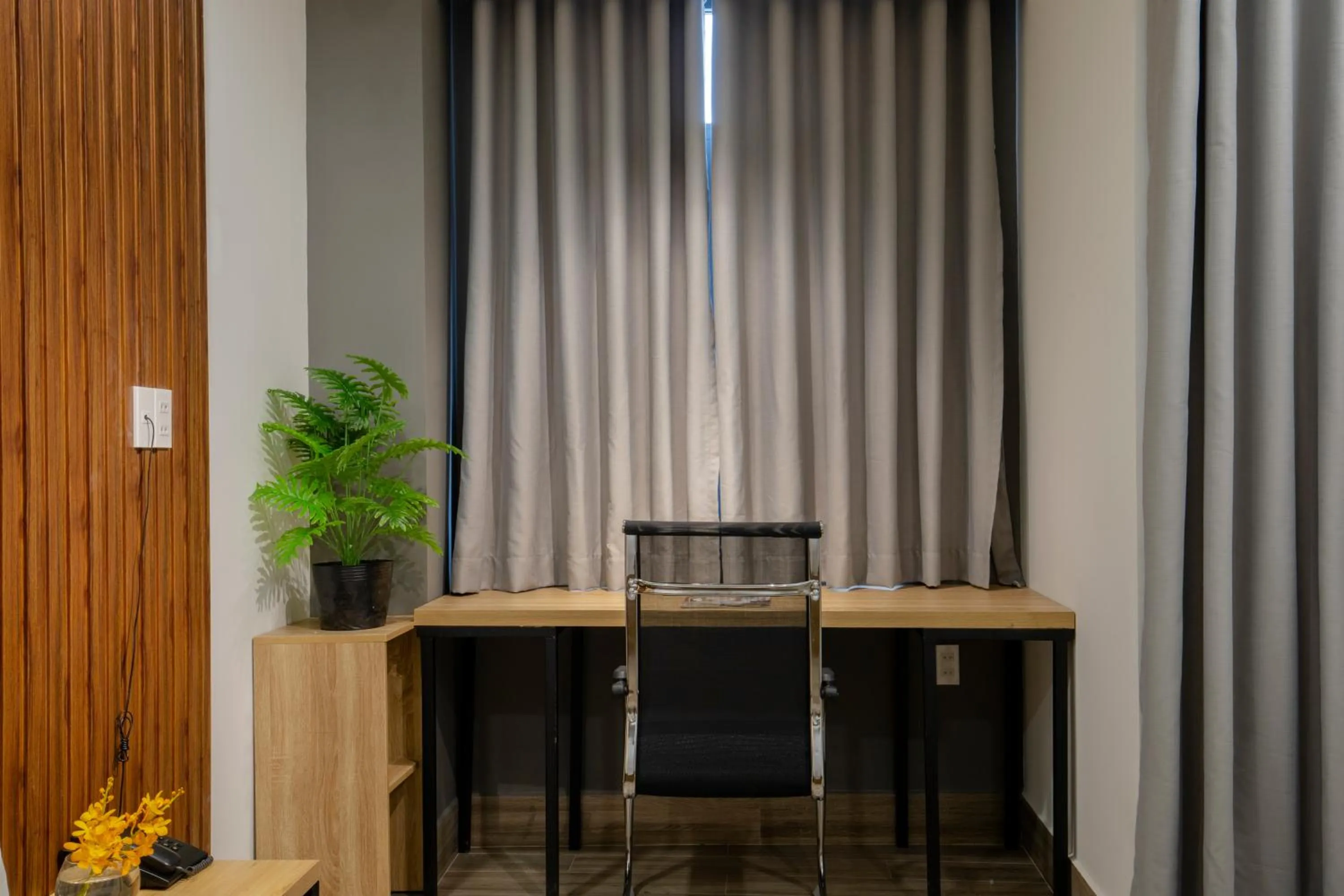 Bedroom in LÁ HOTEL RIVERSIDE