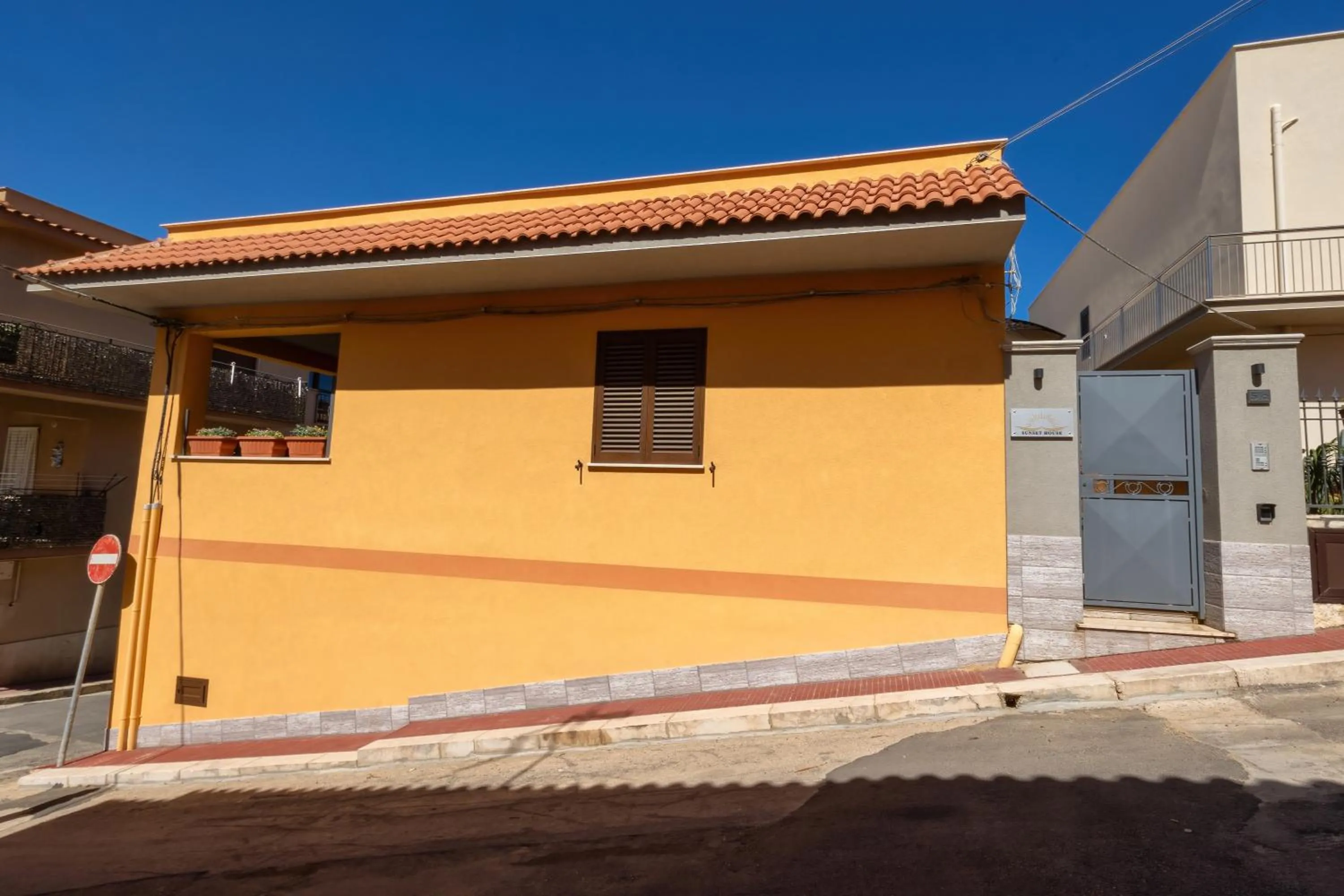 Property building in Sunset House