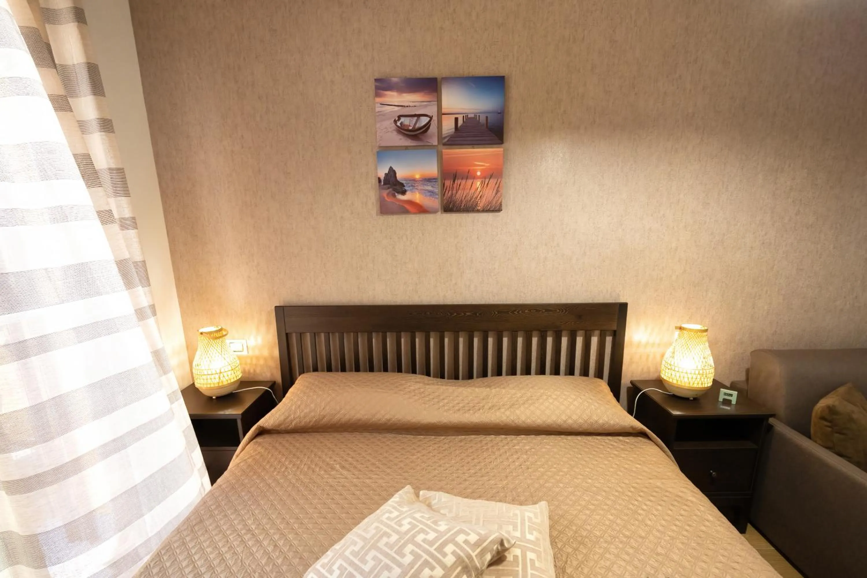 Bedroom, Bed in Sunset House