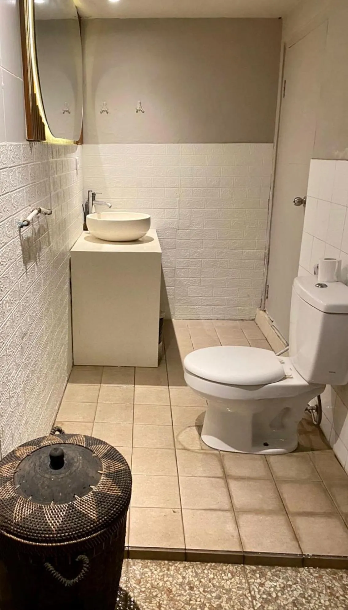 Bathroom in Lokasari Retreat