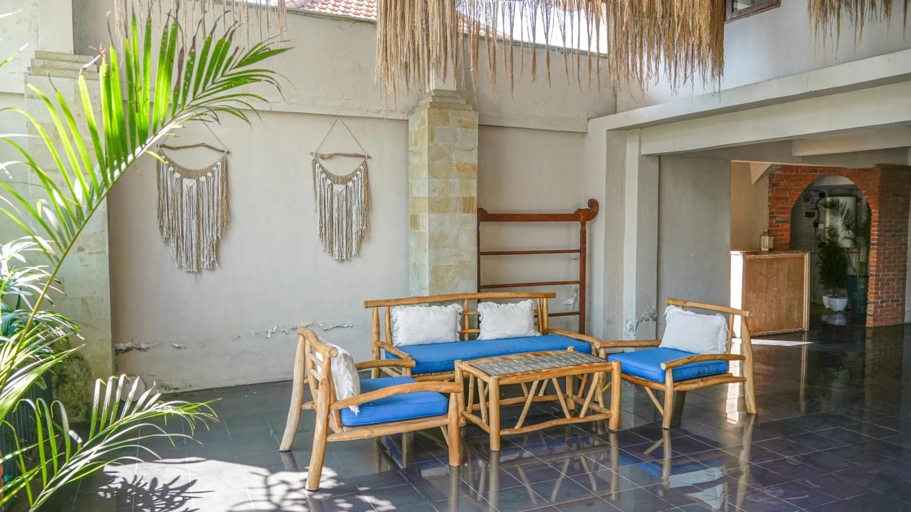 Lobby or reception in Lokasari Retreat