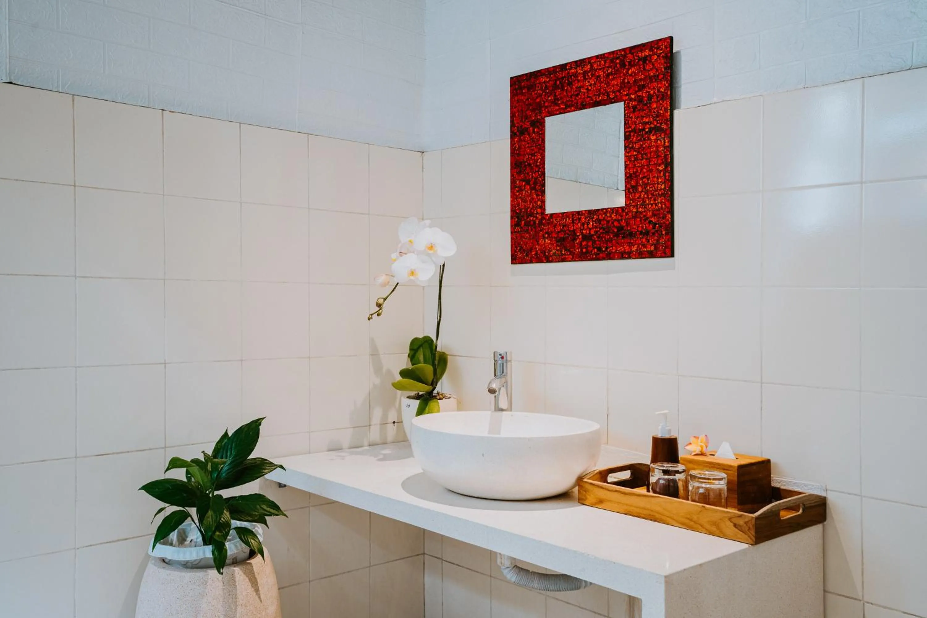 Bathroom in Lokasari Retreat