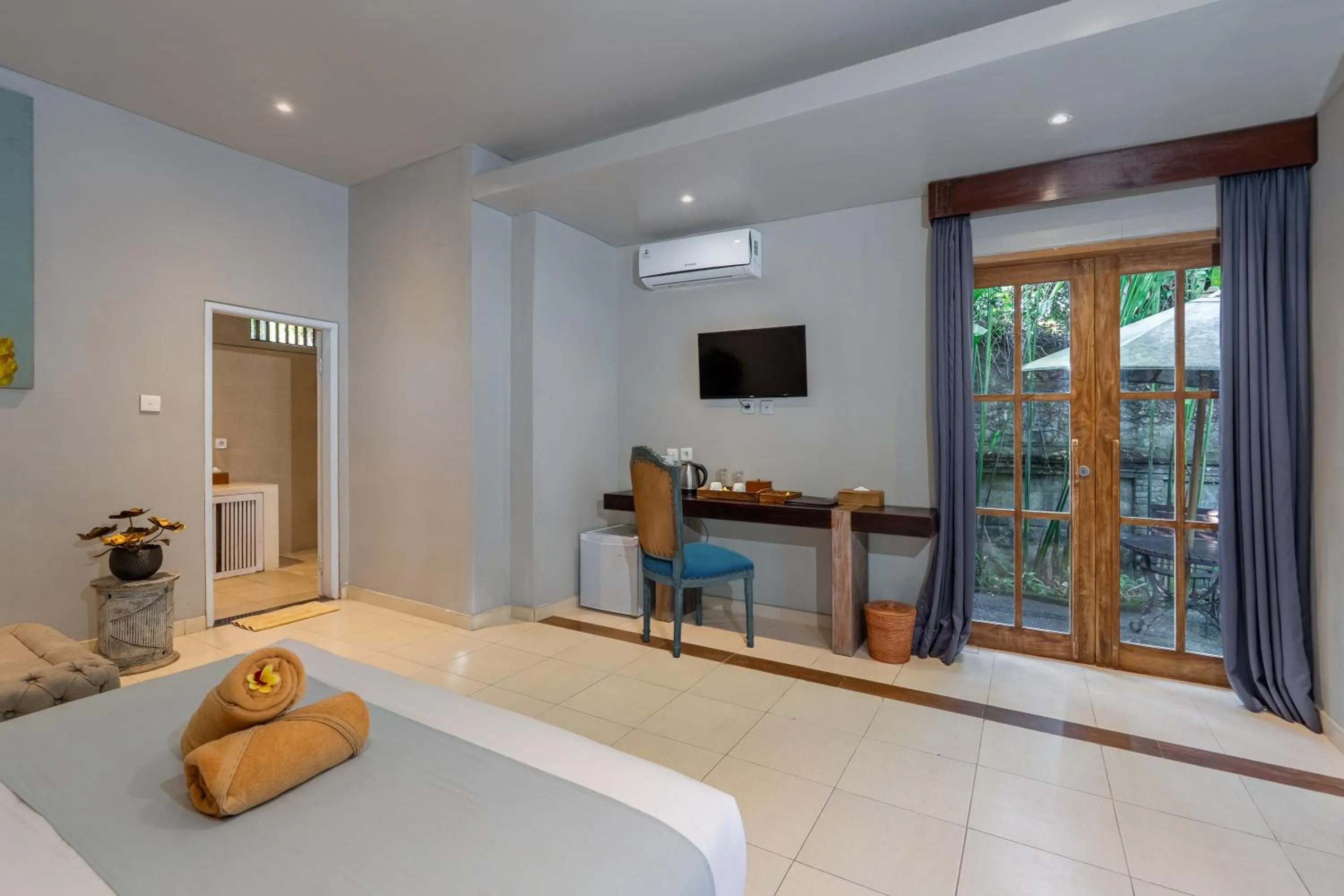 Bed in Lokasari Retreat