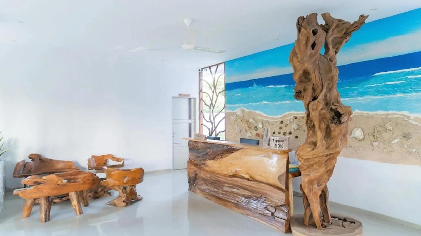 Lobby or reception in Sea Shell Resort