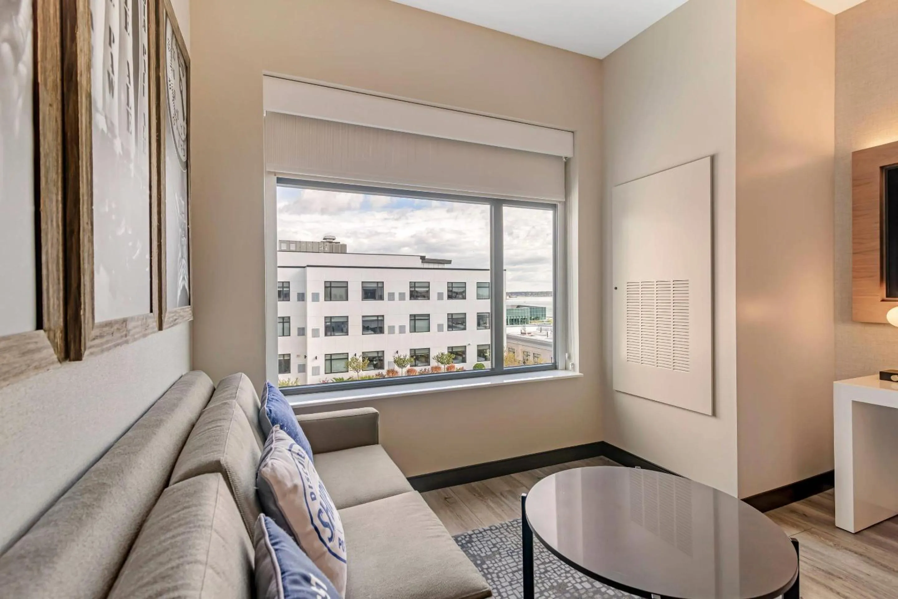 Bedroom in Cambria Hotel Portland Downtown Old Port