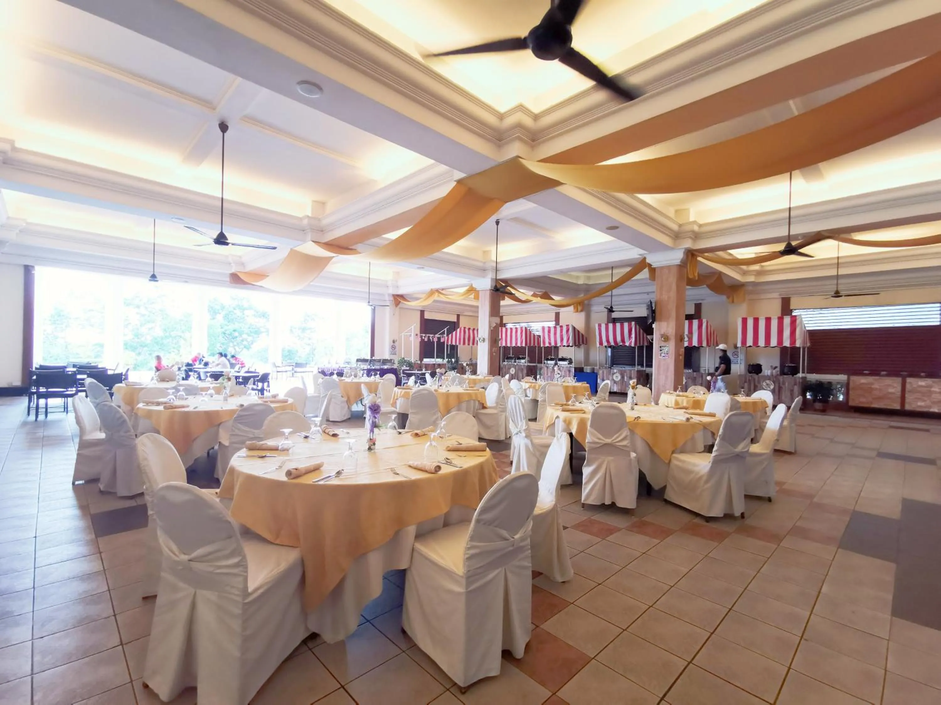 Restaurant/places to eat in Ponderosa Golf & Country Resort