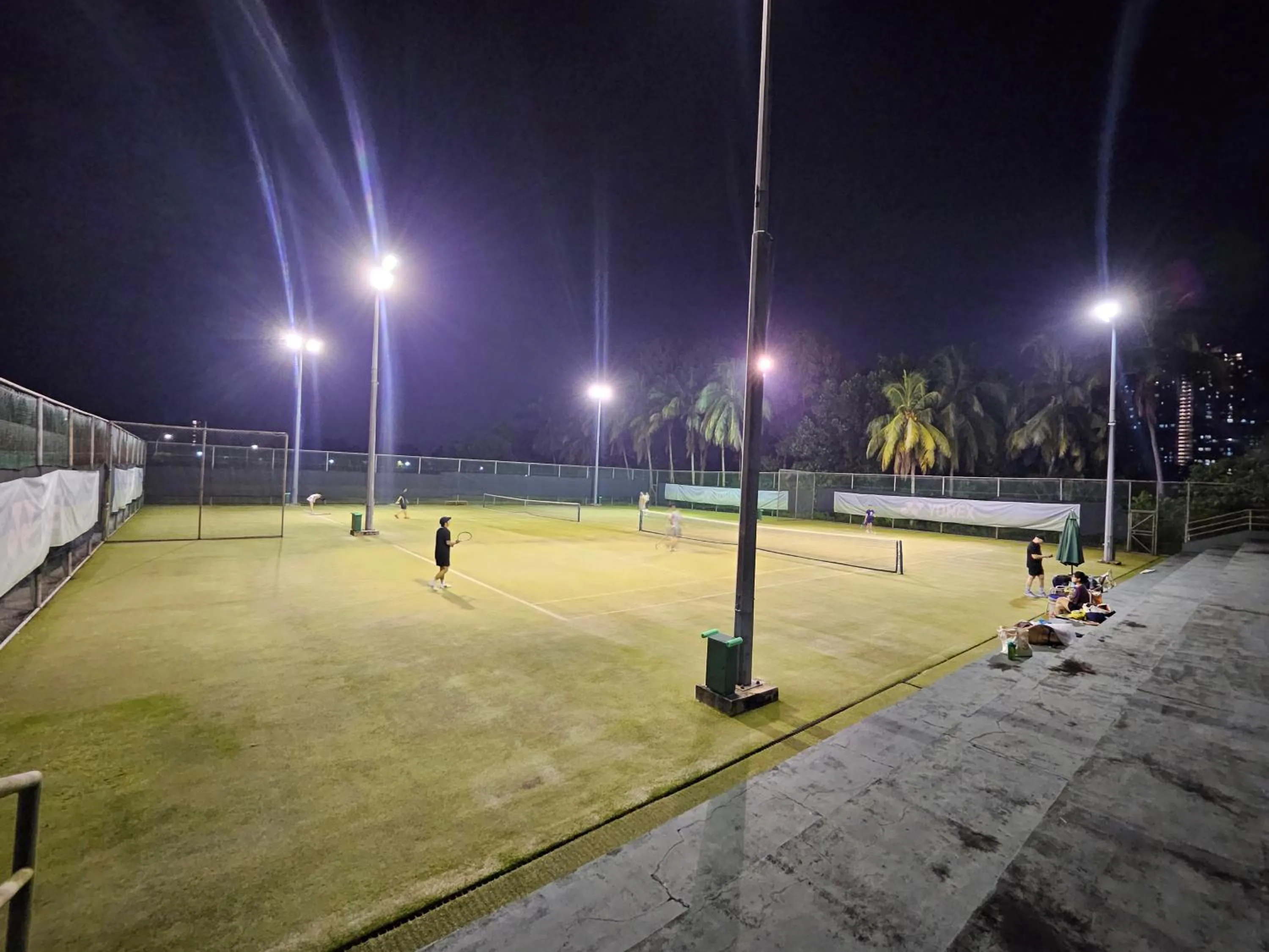 Tennis court in Ponderosa Golf & Country Resort
