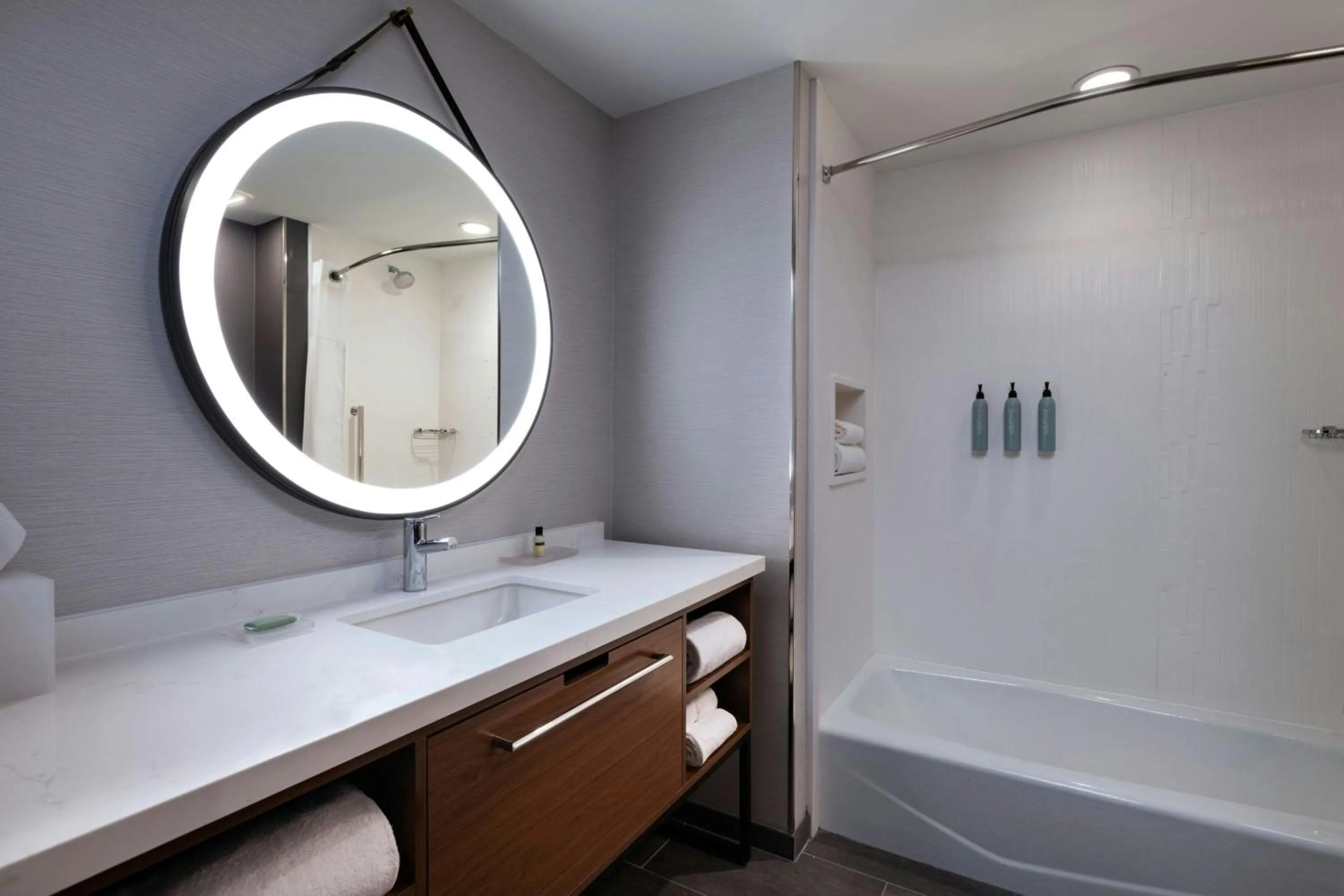 Bathroom in Courtyard by Marriott Austin Dripping Springs