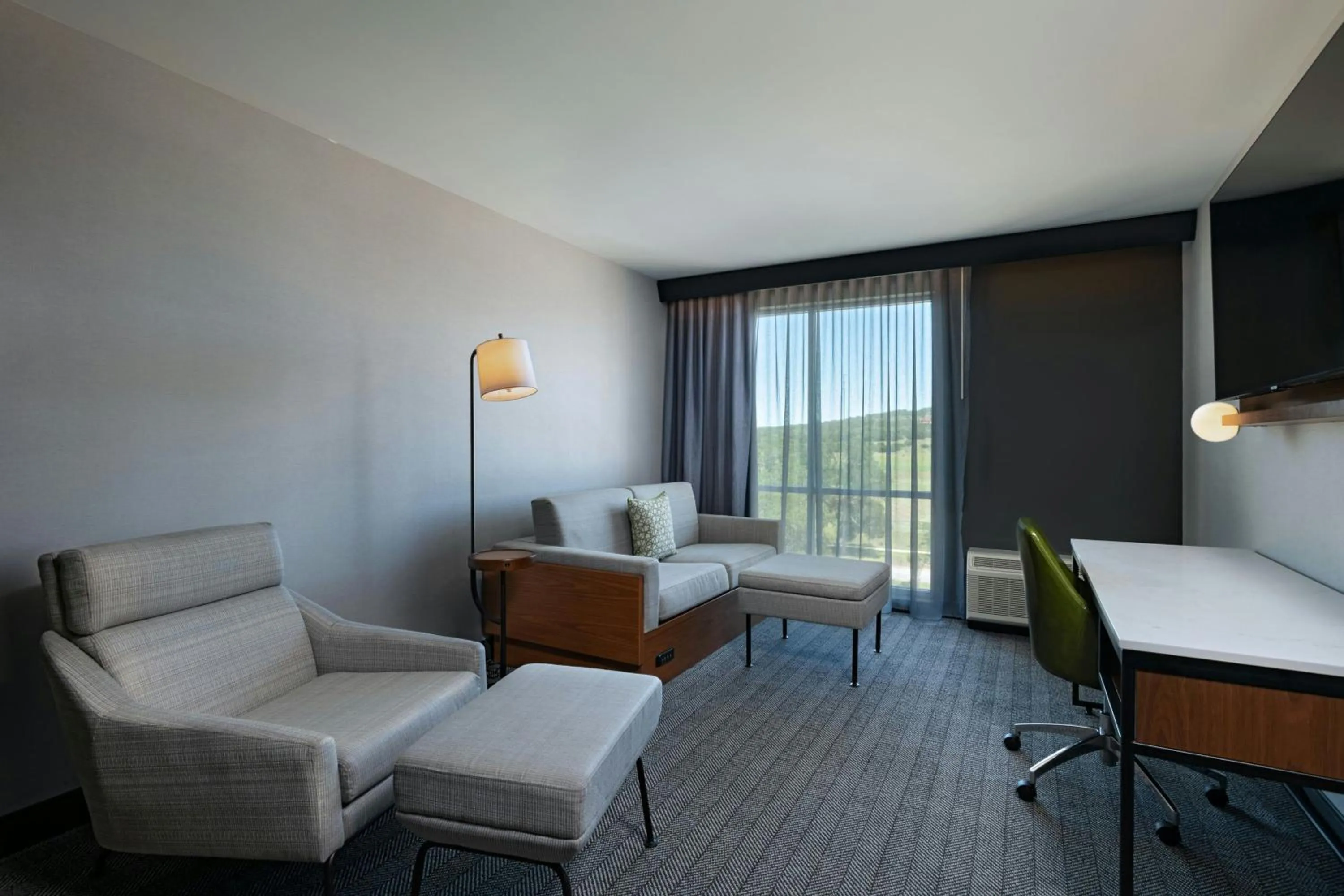 Living room, Bed in Courtyard by Marriott Austin Dripping Springs