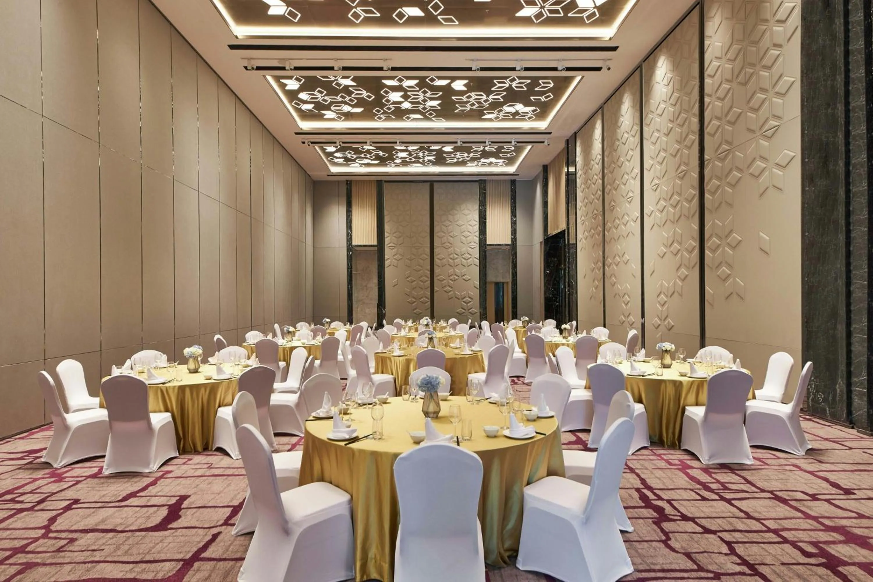 Meeting/conference room in Courtyard by Marriott Changchun