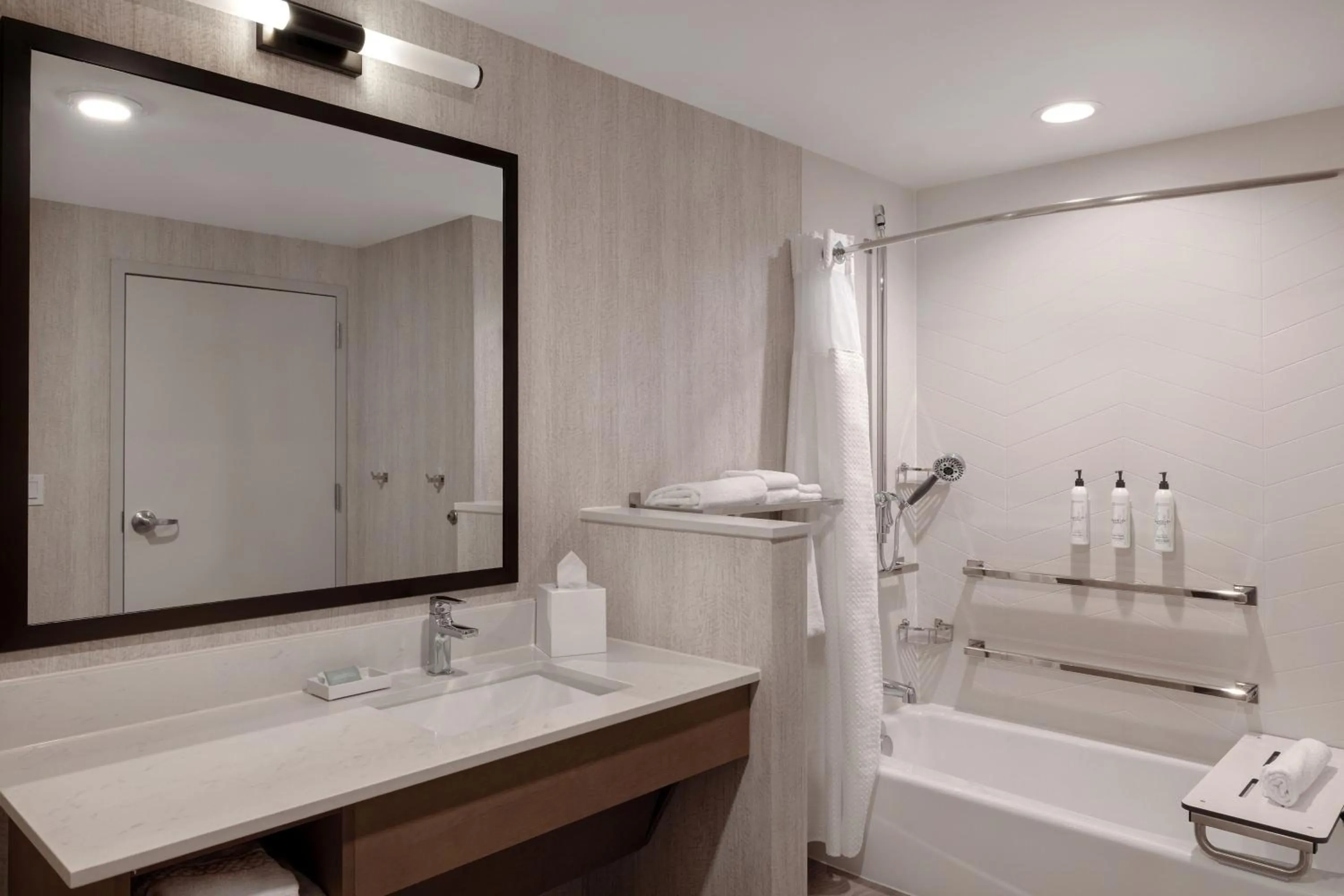 Bathroom in Fairfield by Marriott Inn & Suites Minneapolis Downtown