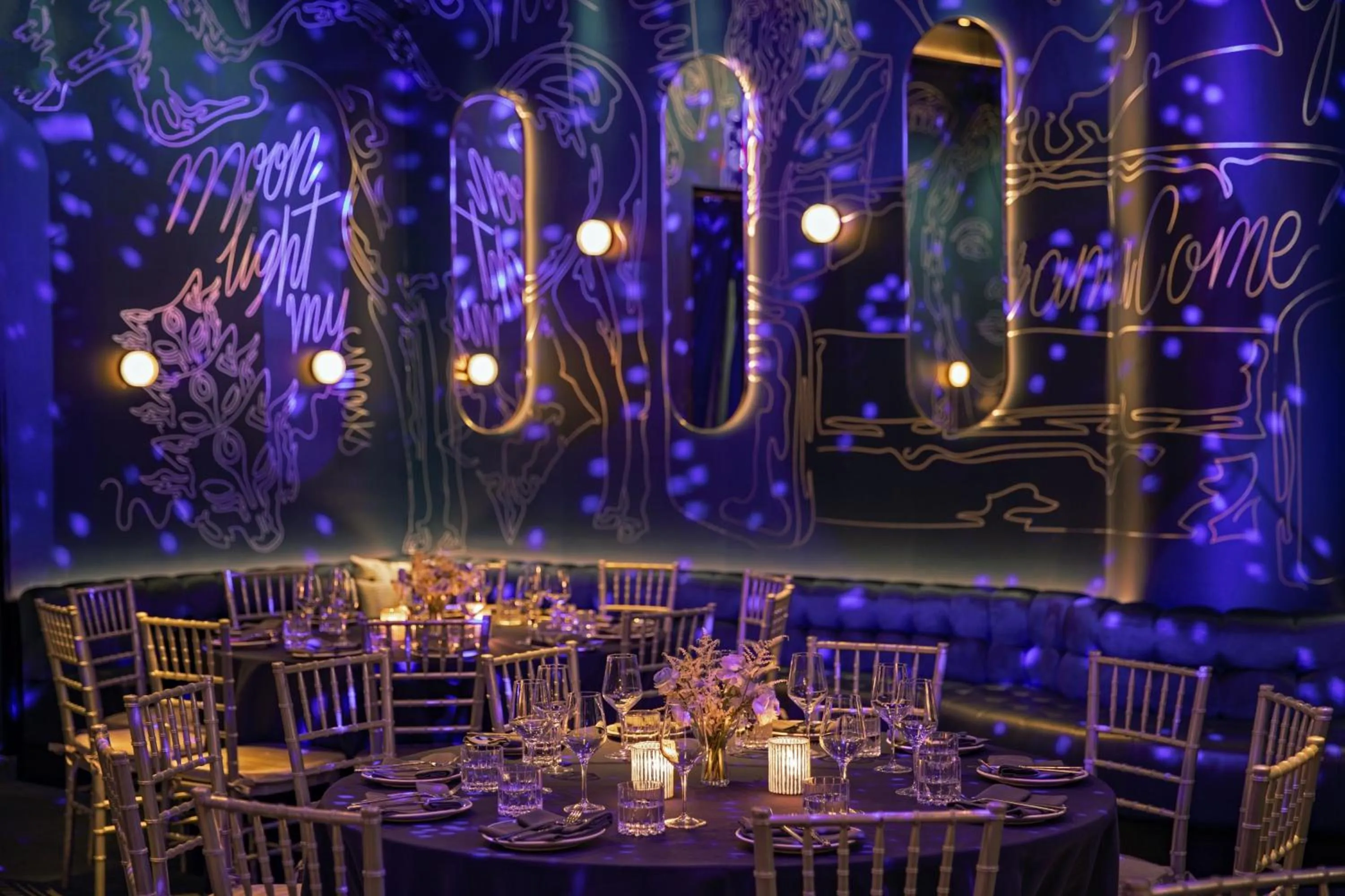 Lounge or bar in Moxy NYC Lower East Side