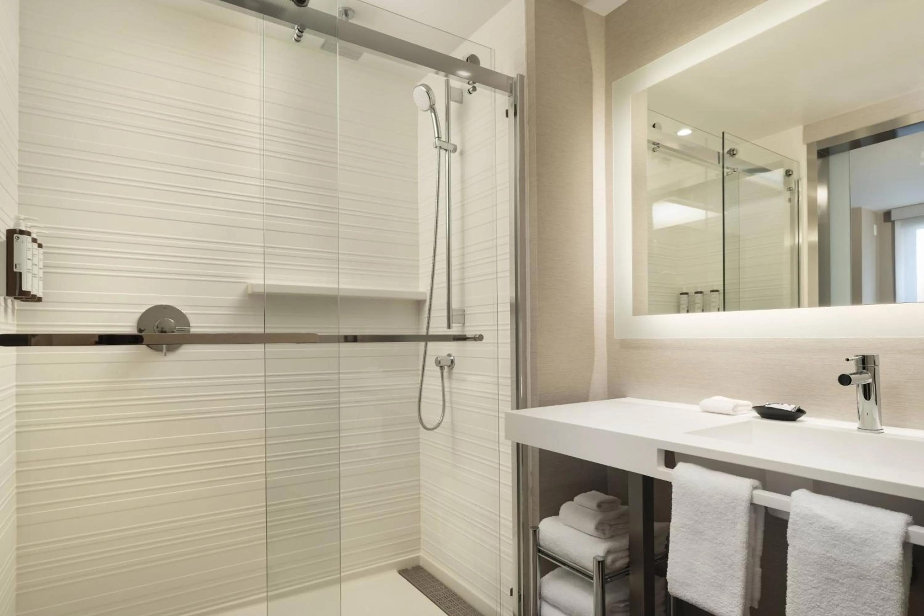 Bathroom in AC Hotel by Marriott Oakland Downtown