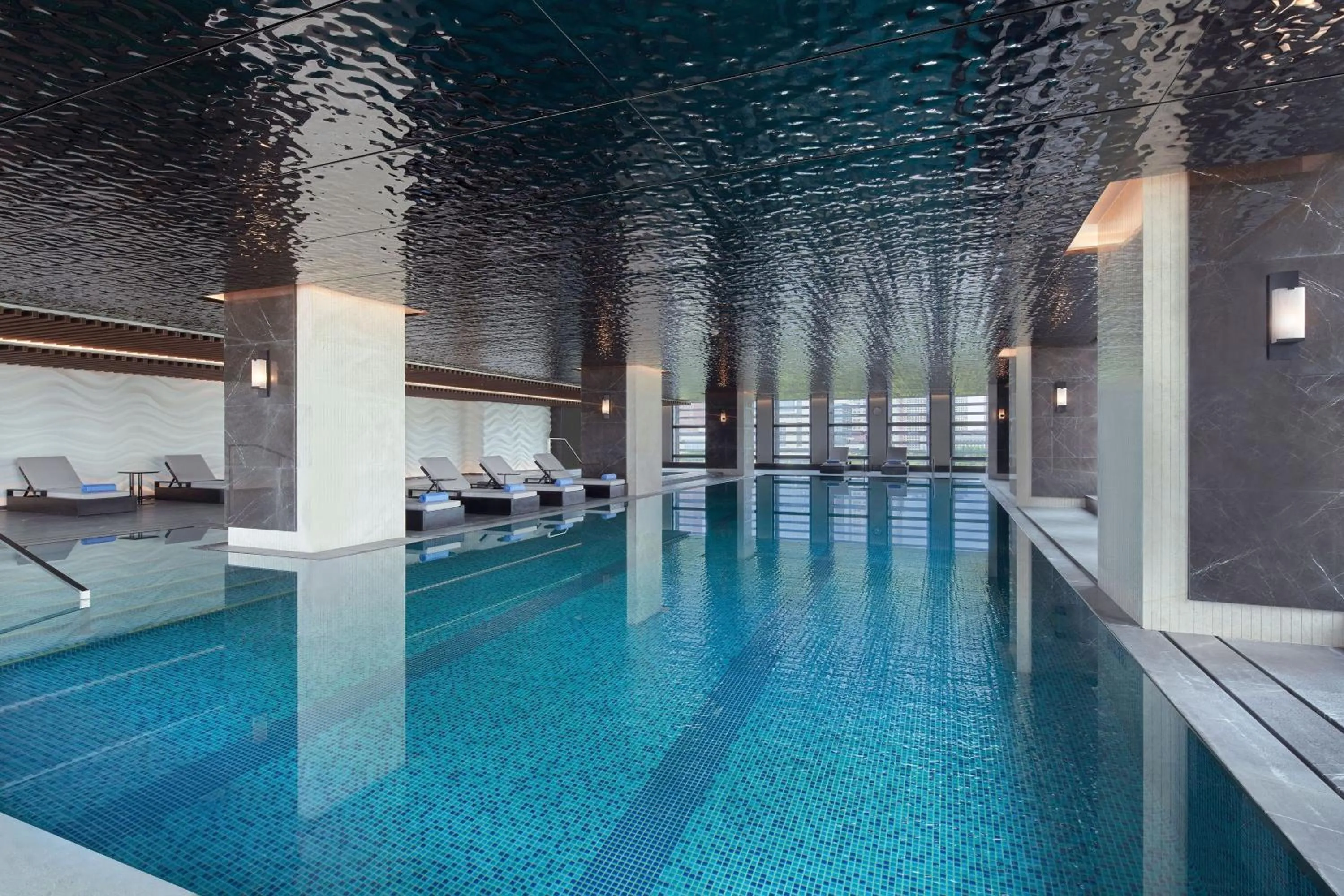 Swimming pool in Sheraton Xi'an South