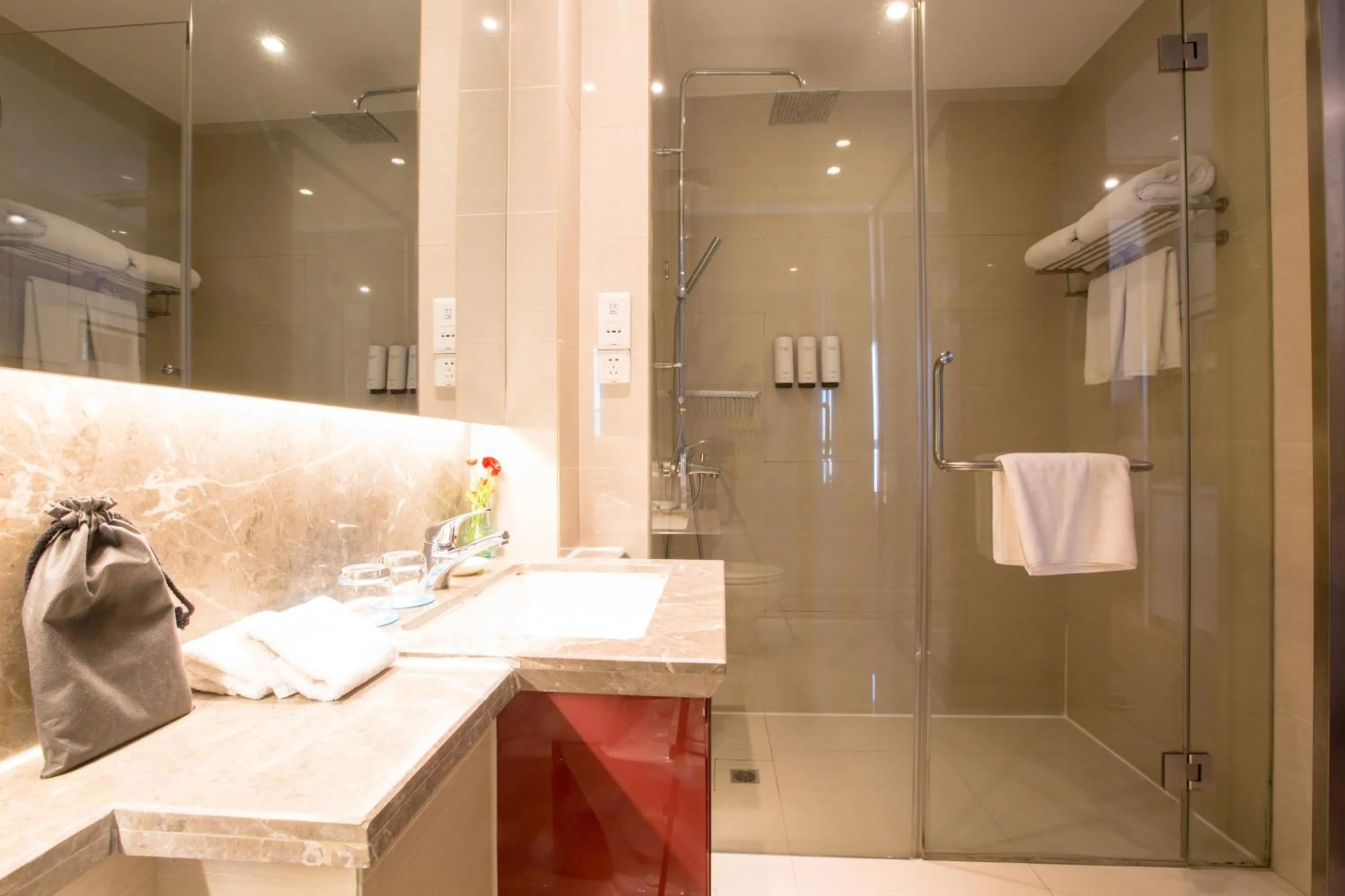 Shower in Modena By Fraser New District Wuxi