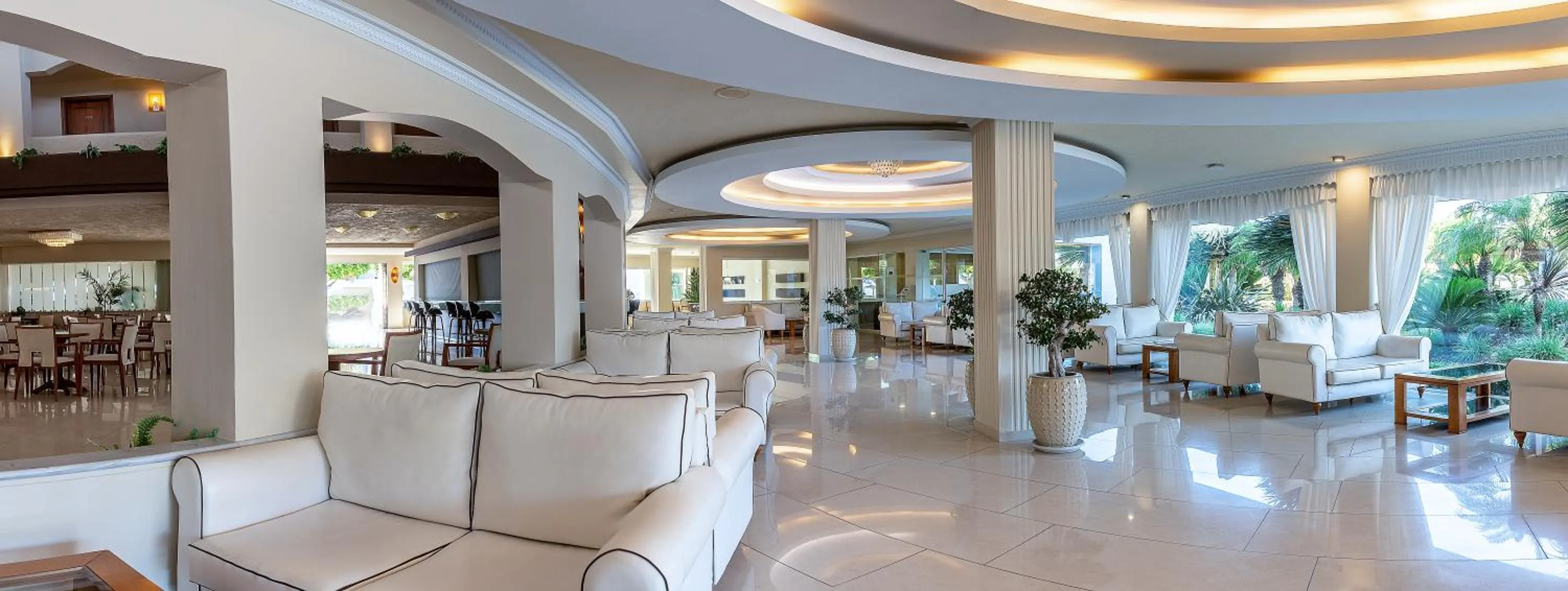 Lobby or reception in SANDY BEACH