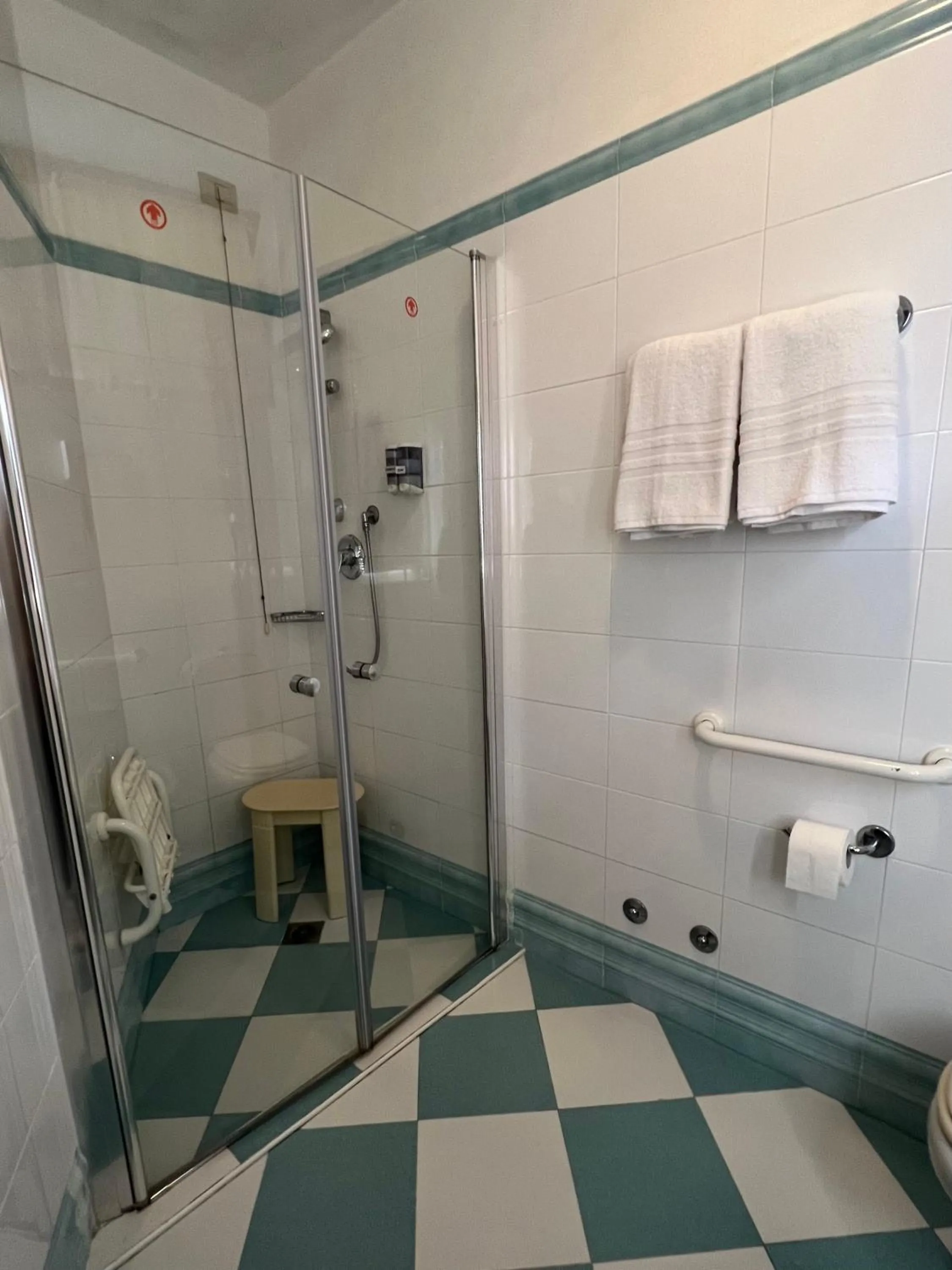 Shower in Hotel Alemagna Bed&Breakfast Bibione Lido del Sole