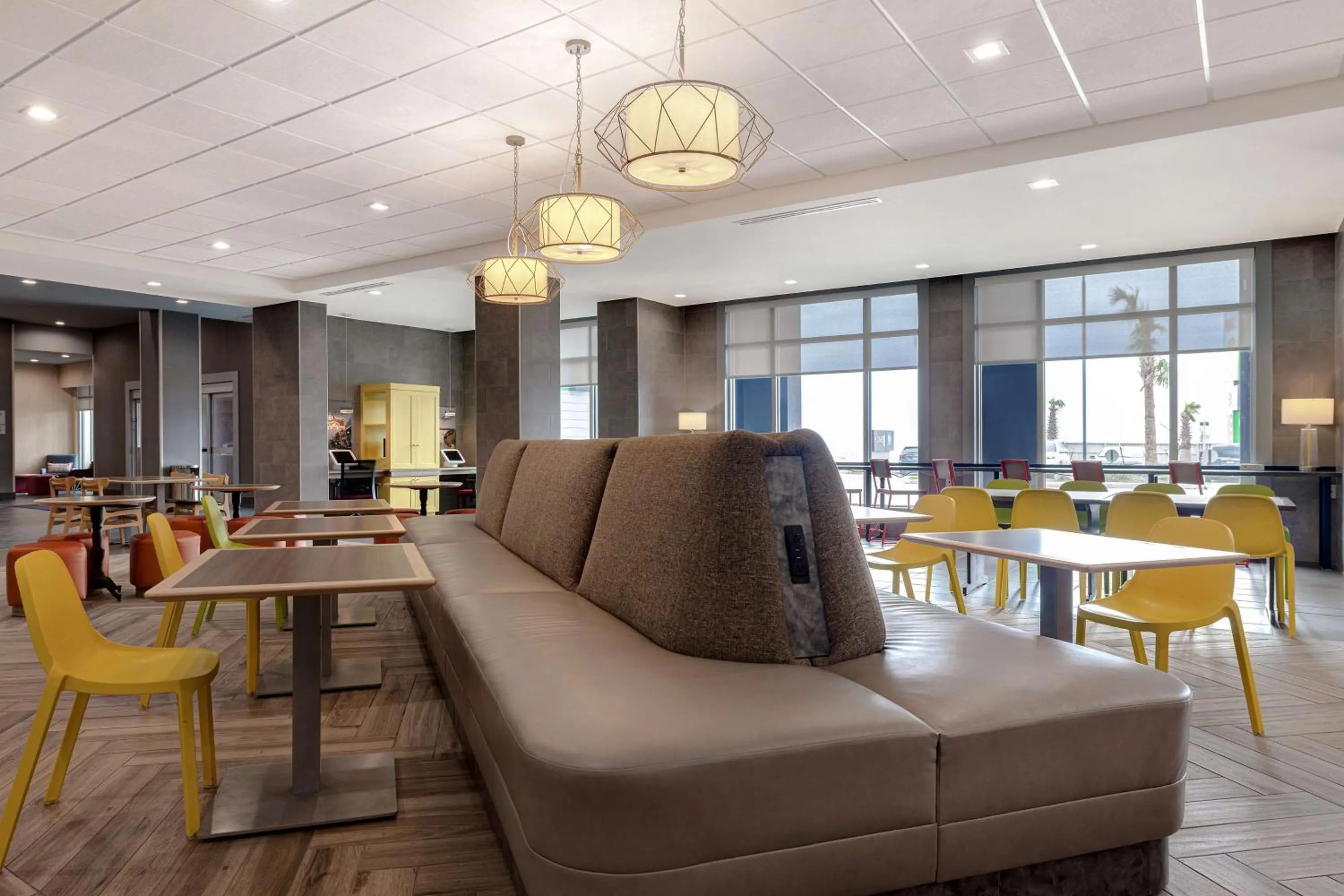 Lobby or reception in Home2 Suites Galveston, Tx