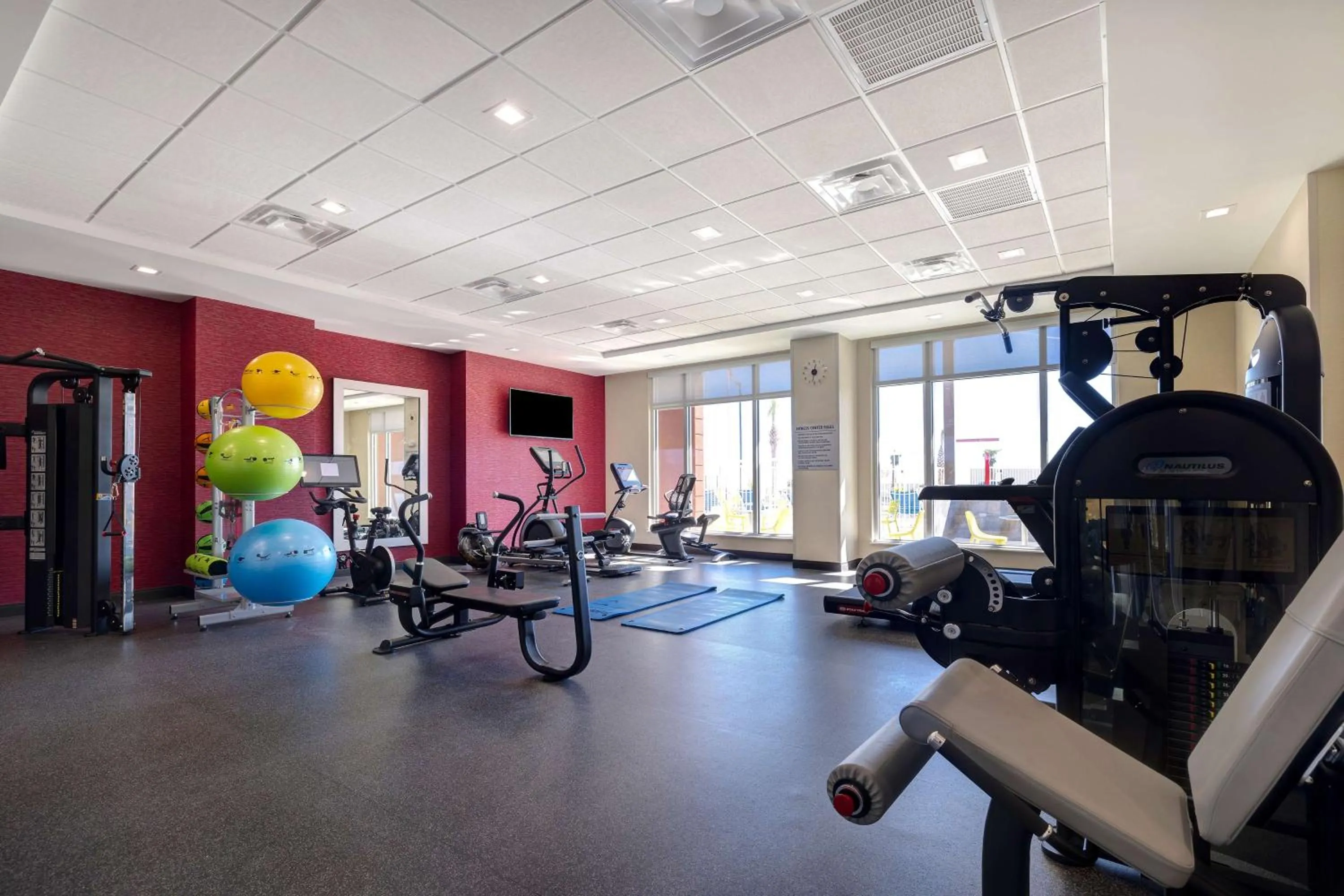 Fitness centre/facilities in Home2 Suites Galveston, Tx