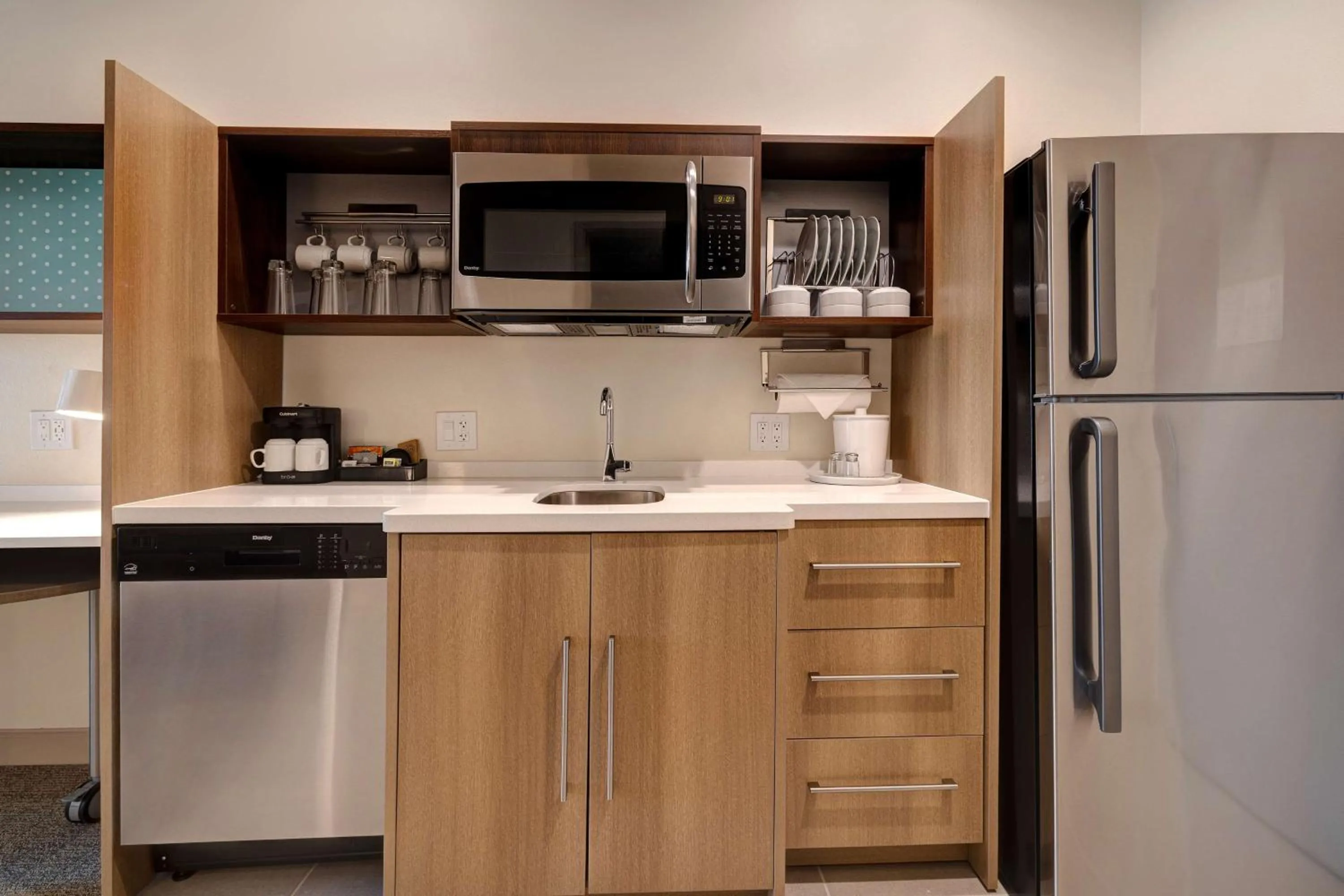 Kitchen or kitchenette in Home2 Suites Galveston, Tx