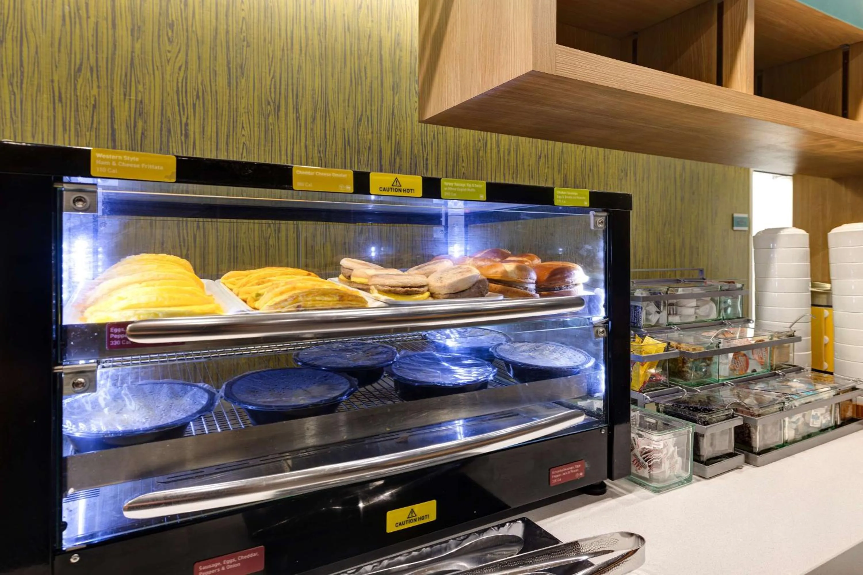 Dining area in Home2 Suites Galveston, Tx