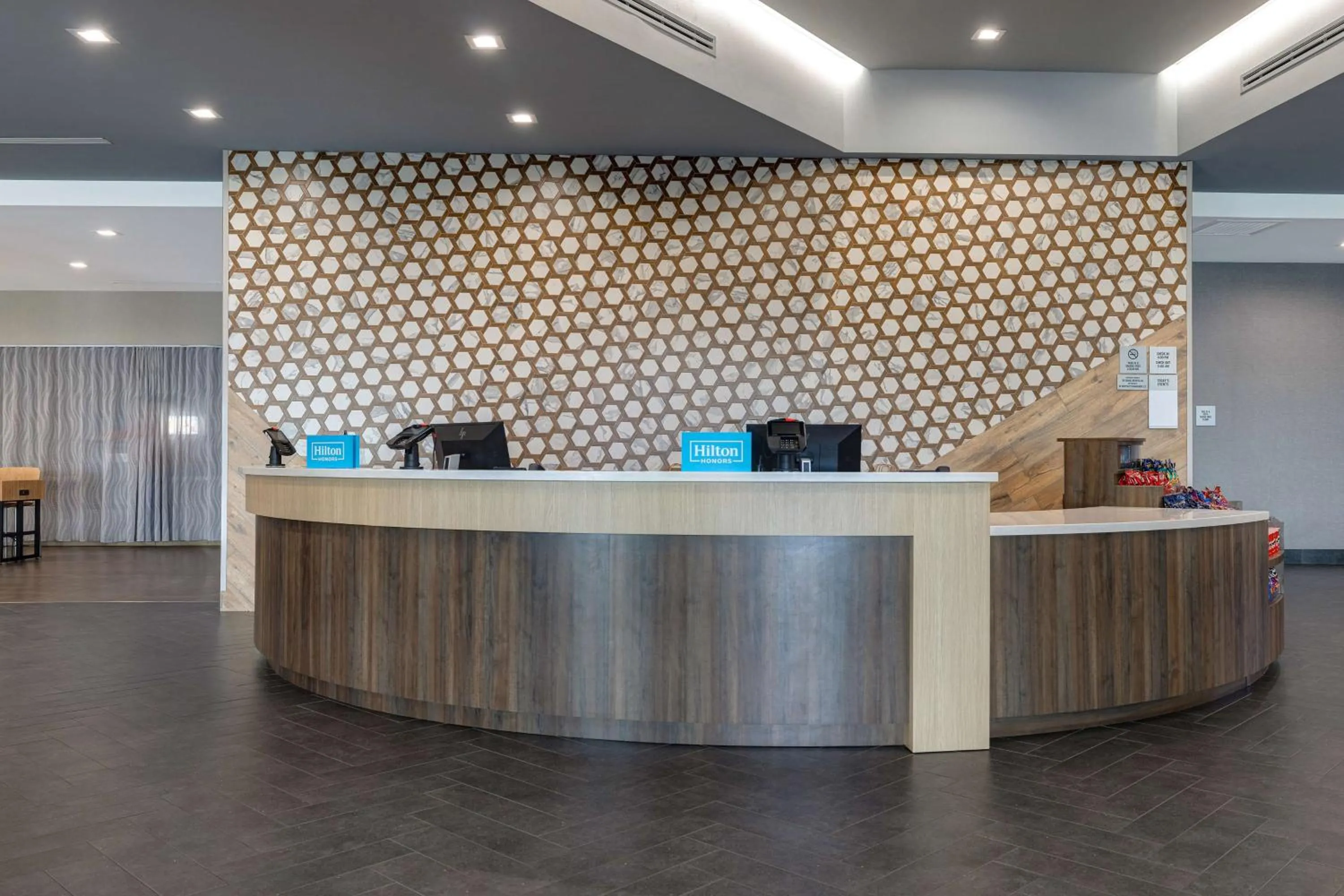 Lobby or reception in Home2 Suites Galveston, Tx