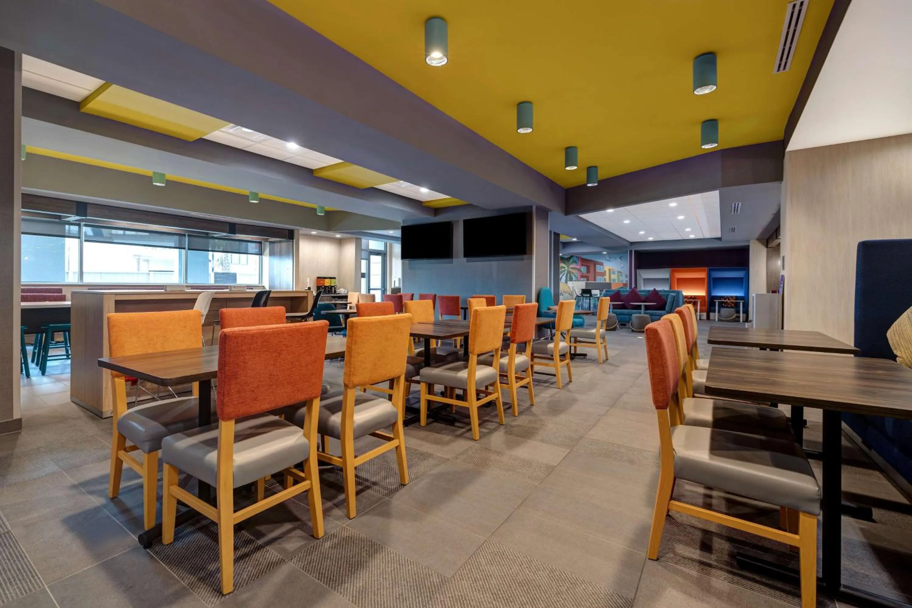 Breakfast in Tru By Hilton Galveston, Tx